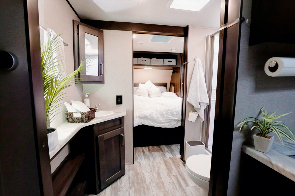 Say hello to "Gracie"! Our 22 Grand Design 265BH! Located near Table Rock Lake, Branson Missouri & Lake Of The Ozarks