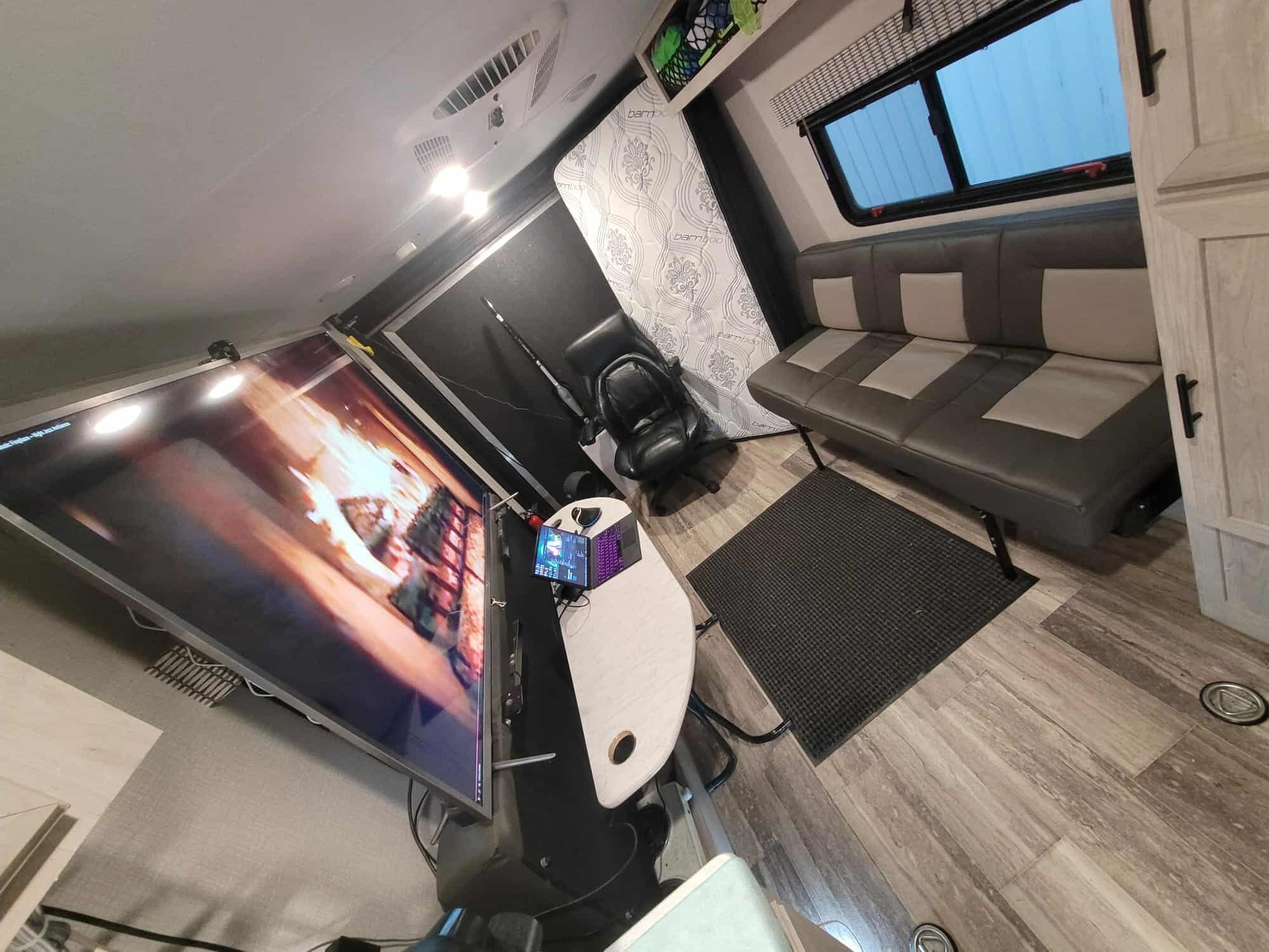 2021!! MOTORIZED FISHING BOAT! E-BIKES! MOVIE PROJECTOR! BBQs! Moe's KZ Sportsmen 190 Toyhauler