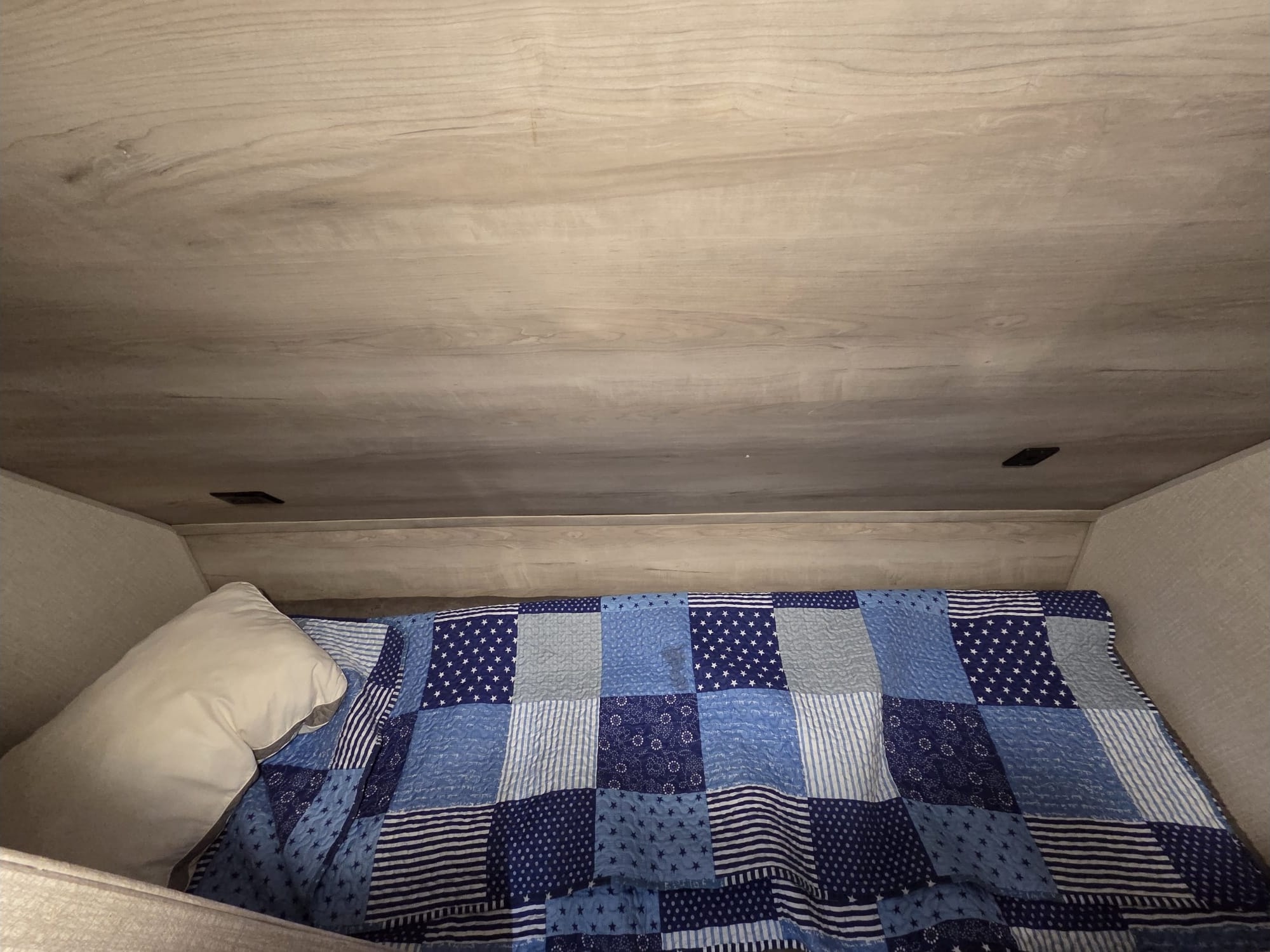 2021!! MOTORIZED FISHING BOAT! E-BIKES! MOVIE PROJECTOR! BBQs! Moe's KZ Sportsmen 190 Toyhauler