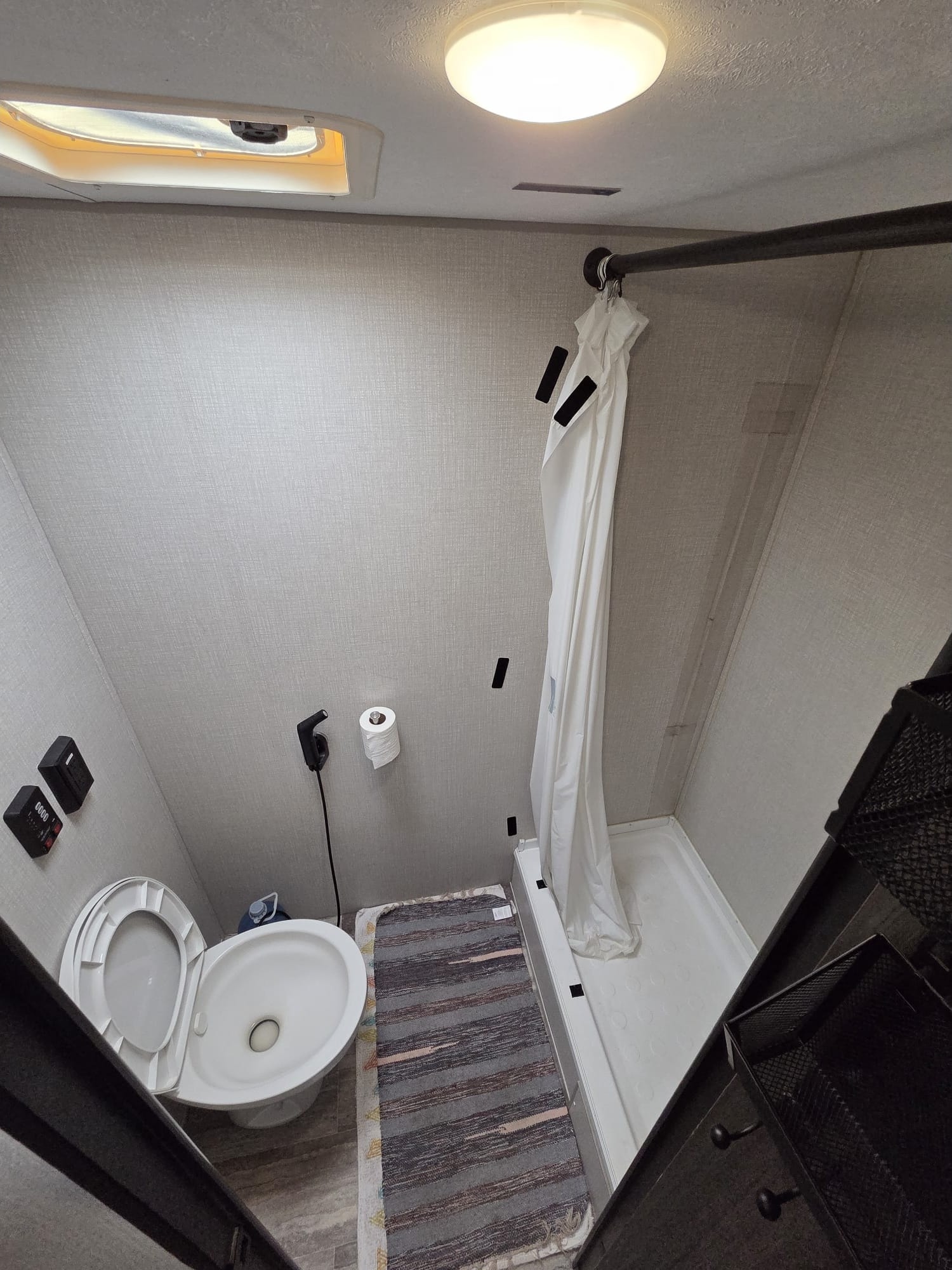 2021!! MOTORIZED FISHING BOAT! E-BIKES! MOVIE PROJECTOR! BBQs! Moe's KZ Sportsmen 190 Toyhauler