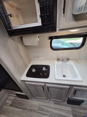 2021!! MOTORIZED FISHING BOAT! E-BIKES! MOVIE PROJECTOR! BBQs! Moe's KZ Sportsmen 190 Toyhauler