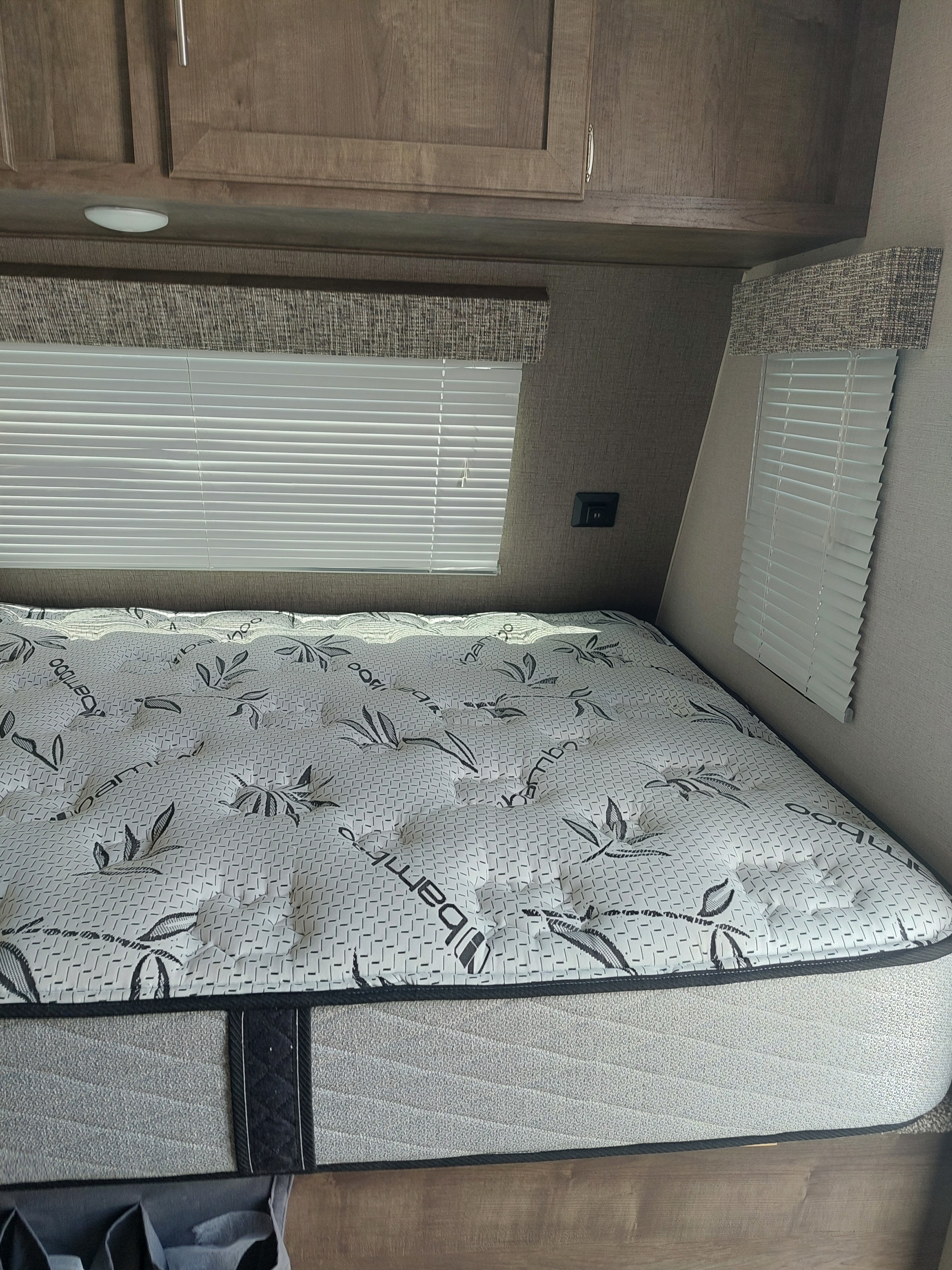 Clean KZ Sportsmen Travel Trailer