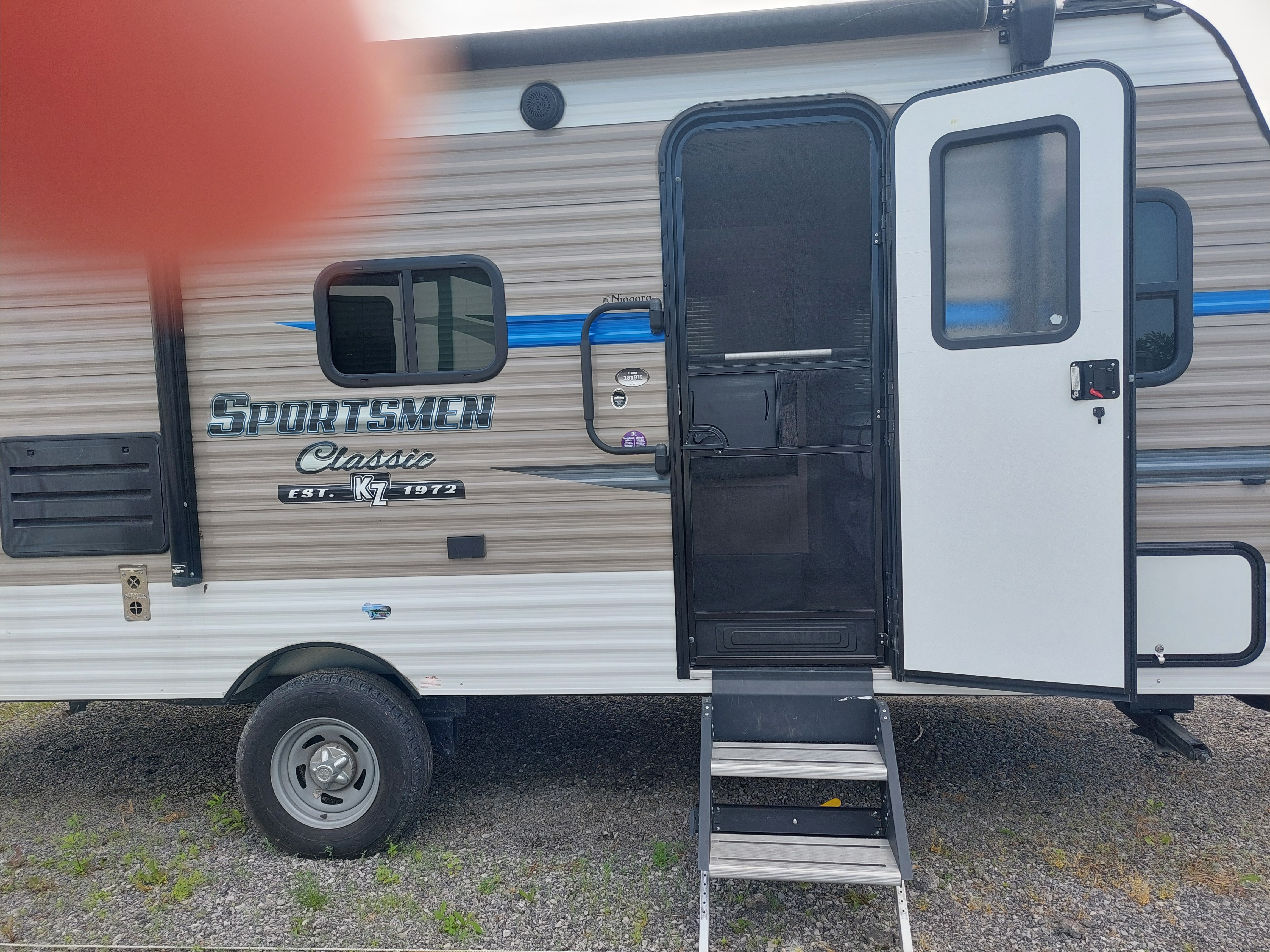 Clean KZ Sportsmen Travel Trailer