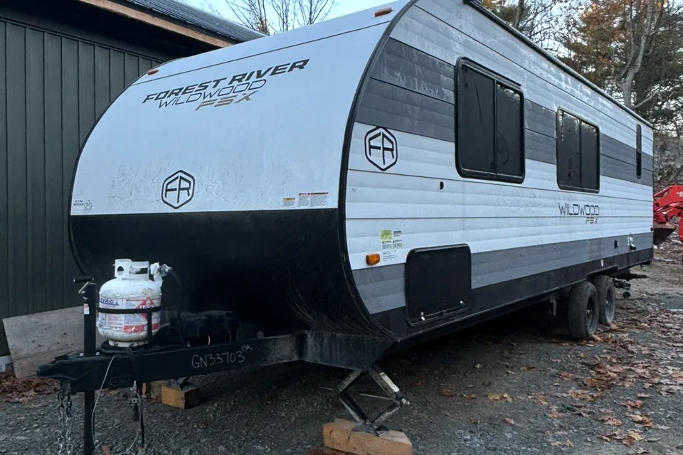 Forest River Wildwood FSX 266 BHLE Travel Trailer