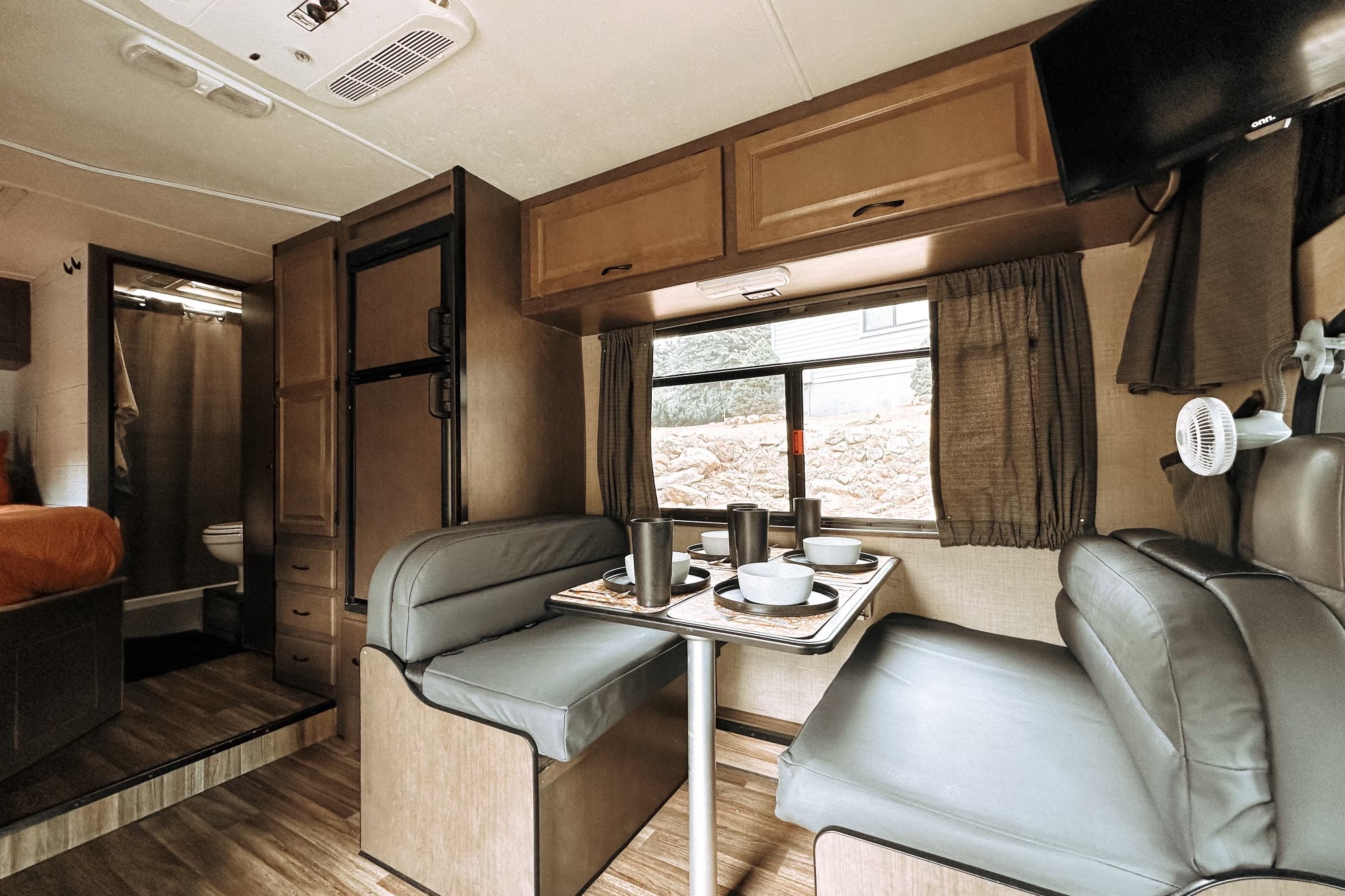 New listing!! 2019 full furnished RV