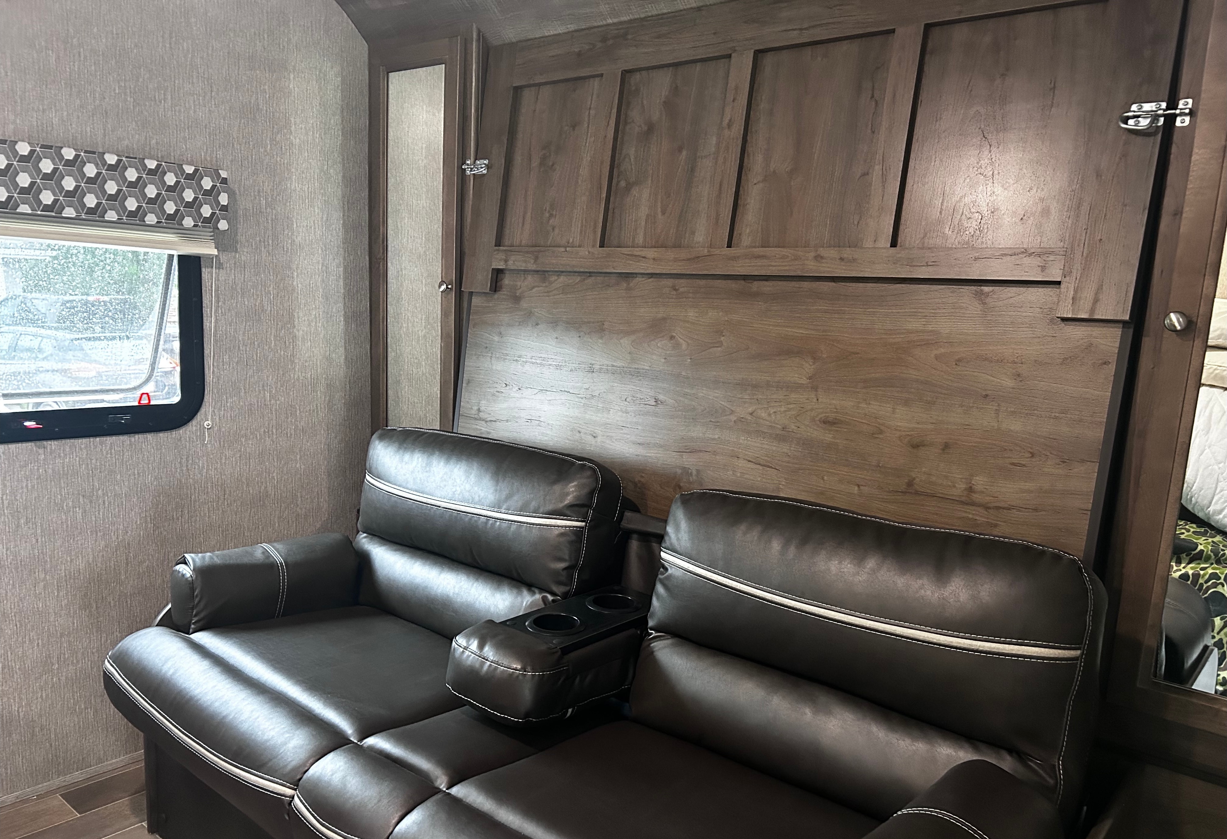 Gallant's Coleman Light Travel Trailer