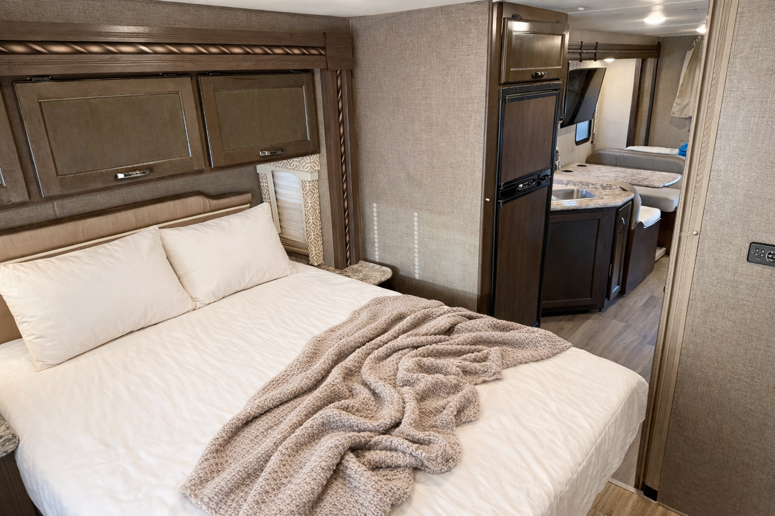(#11) Gorgeous Class C Motorhome - Zion park, Burning man, Festivals, EDC