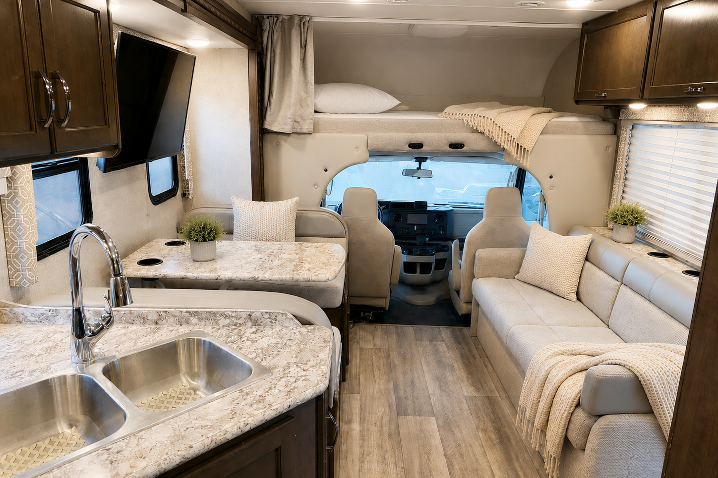 (#11) Gorgeous Class C Motorhome - Zion park, Burning man, Festivals, EDC