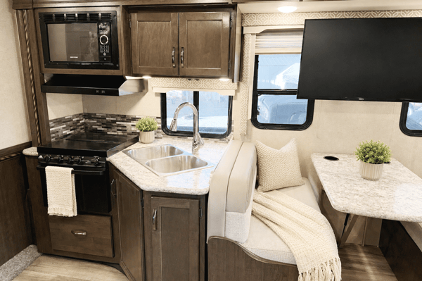 (#11) Gorgeous Class C Motorhome - Zion park, Burning man, Festivals, EDC