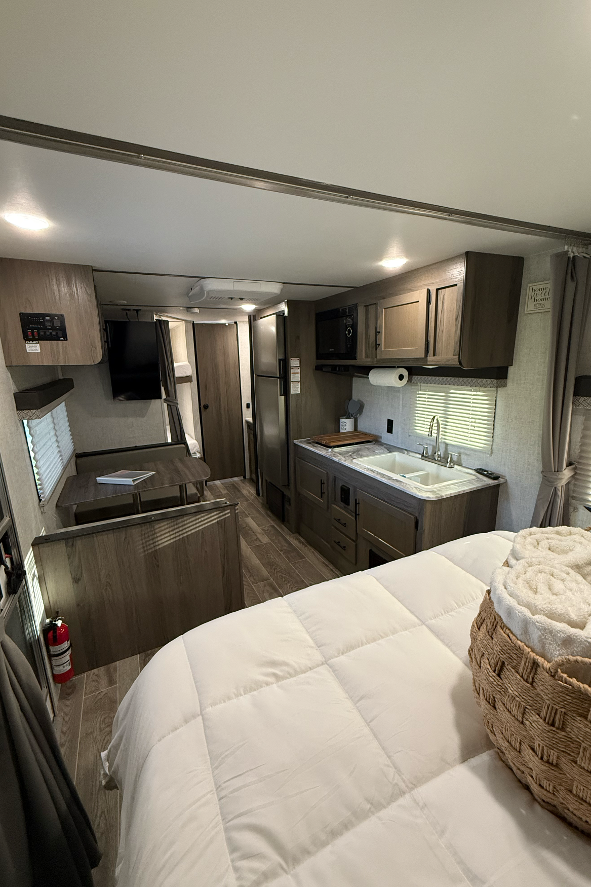 BRAND NEW RV! 2021 Gulf Stream RV Amer-Lite 24BH