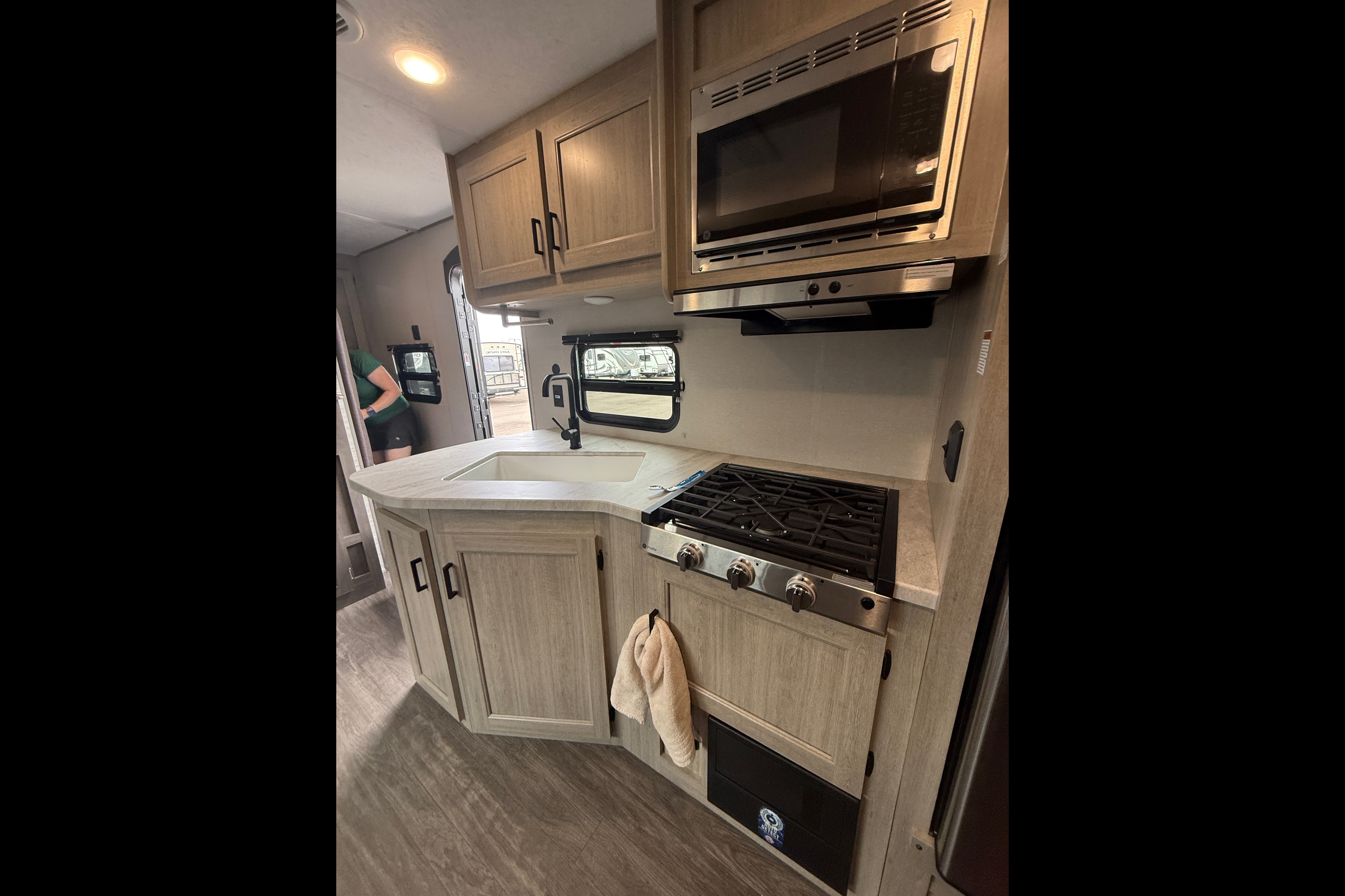 Owlternative RV’s Forest River Aurora 26bhs Travel Trailer