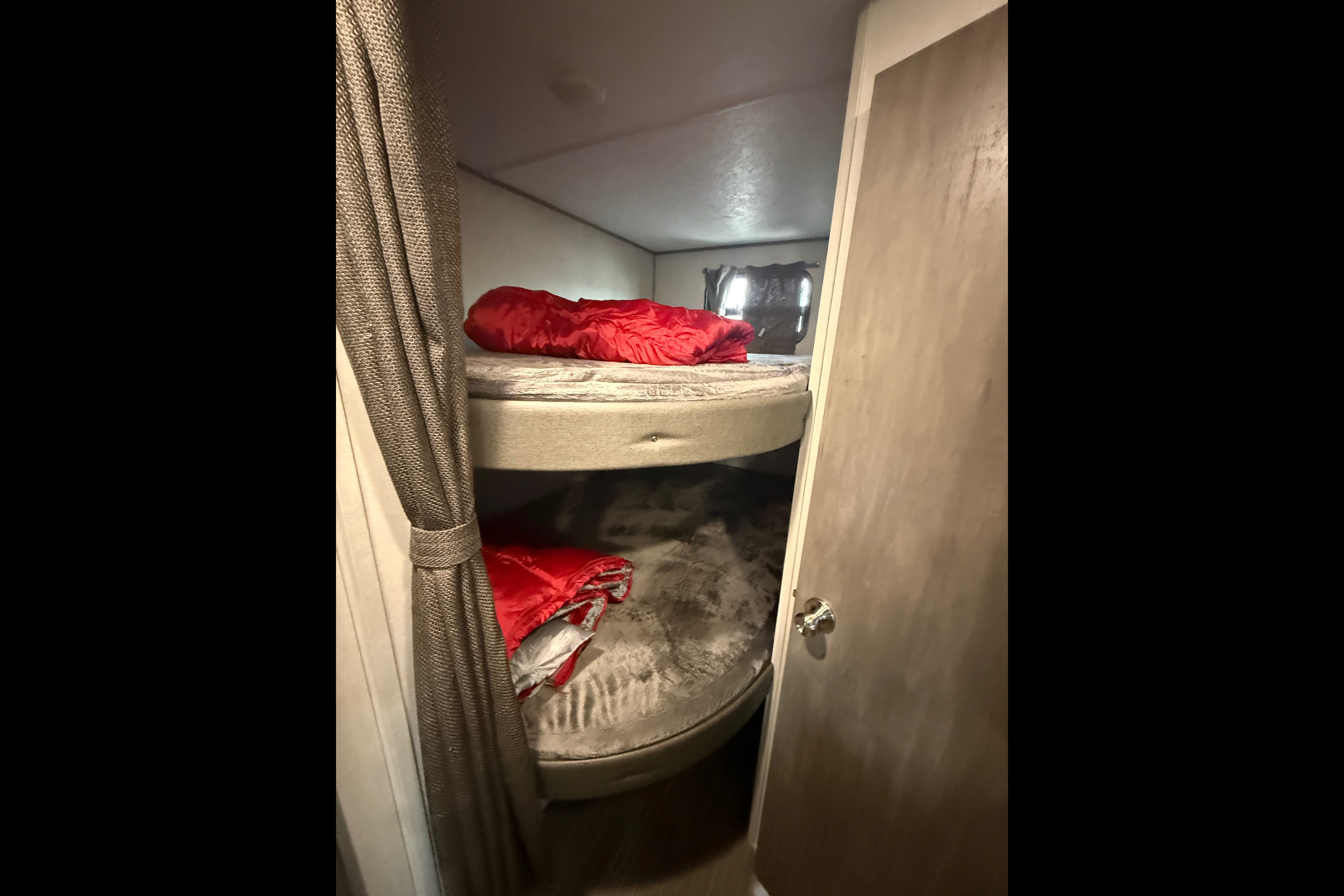Owlternative RV’s Forest River Aurora 26bhs Travel Trailer