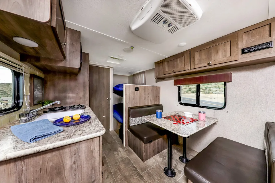 Rv Rentals Way of Life's Dutchmen Aspen Trail 1760BH Travel Trailer(LA1)
