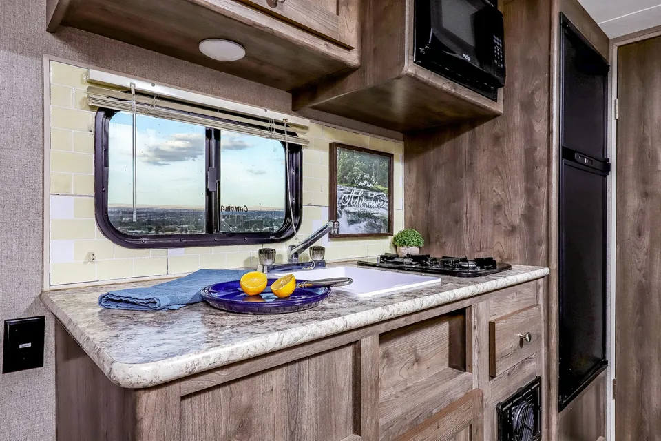 Rv Rentals Way of Life's Dutchmen Aspen Trail 1760BH Travel Trailer(LA1)
