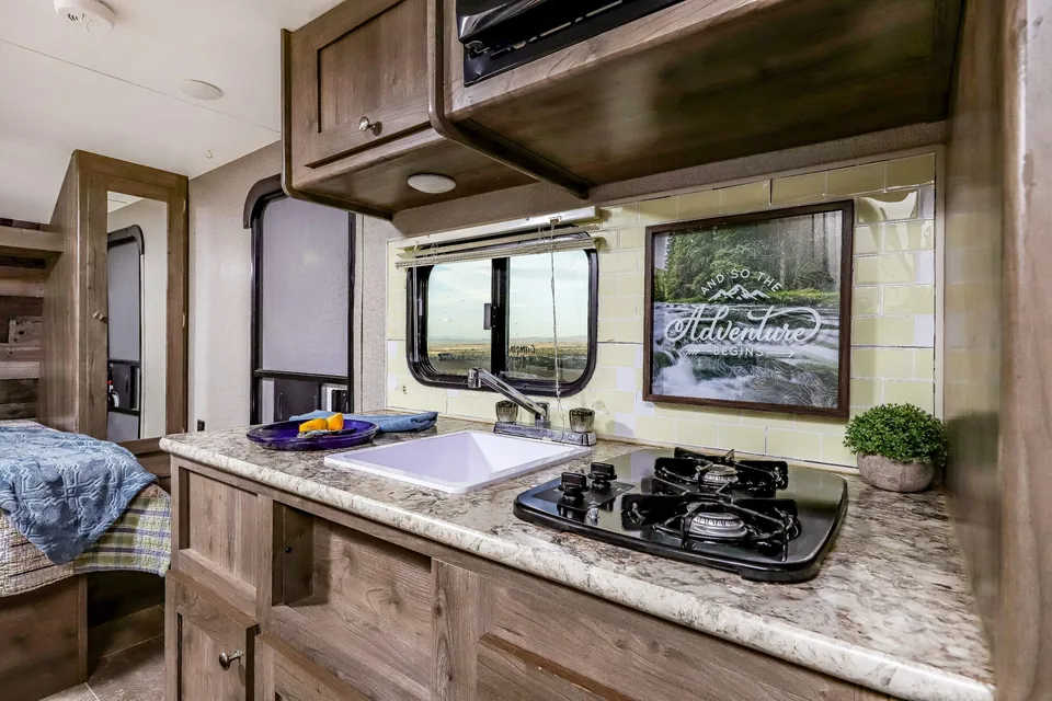 Rv Rentals Way of Life's Dutchmen Aspen Trail 1760BH Travel Trailer(LA1)