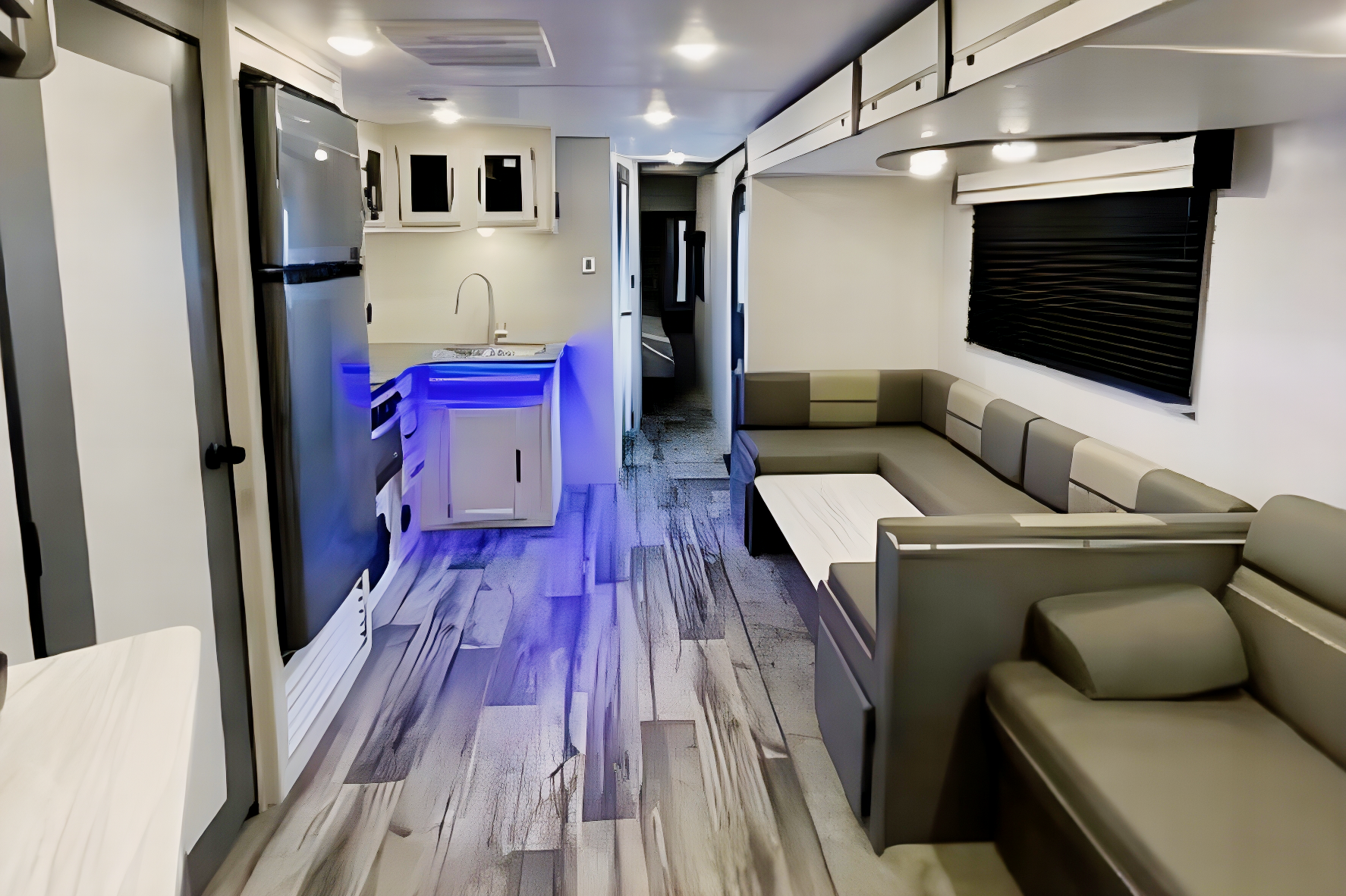 The Traveling Sandbox: Crossroads Volante 33DB