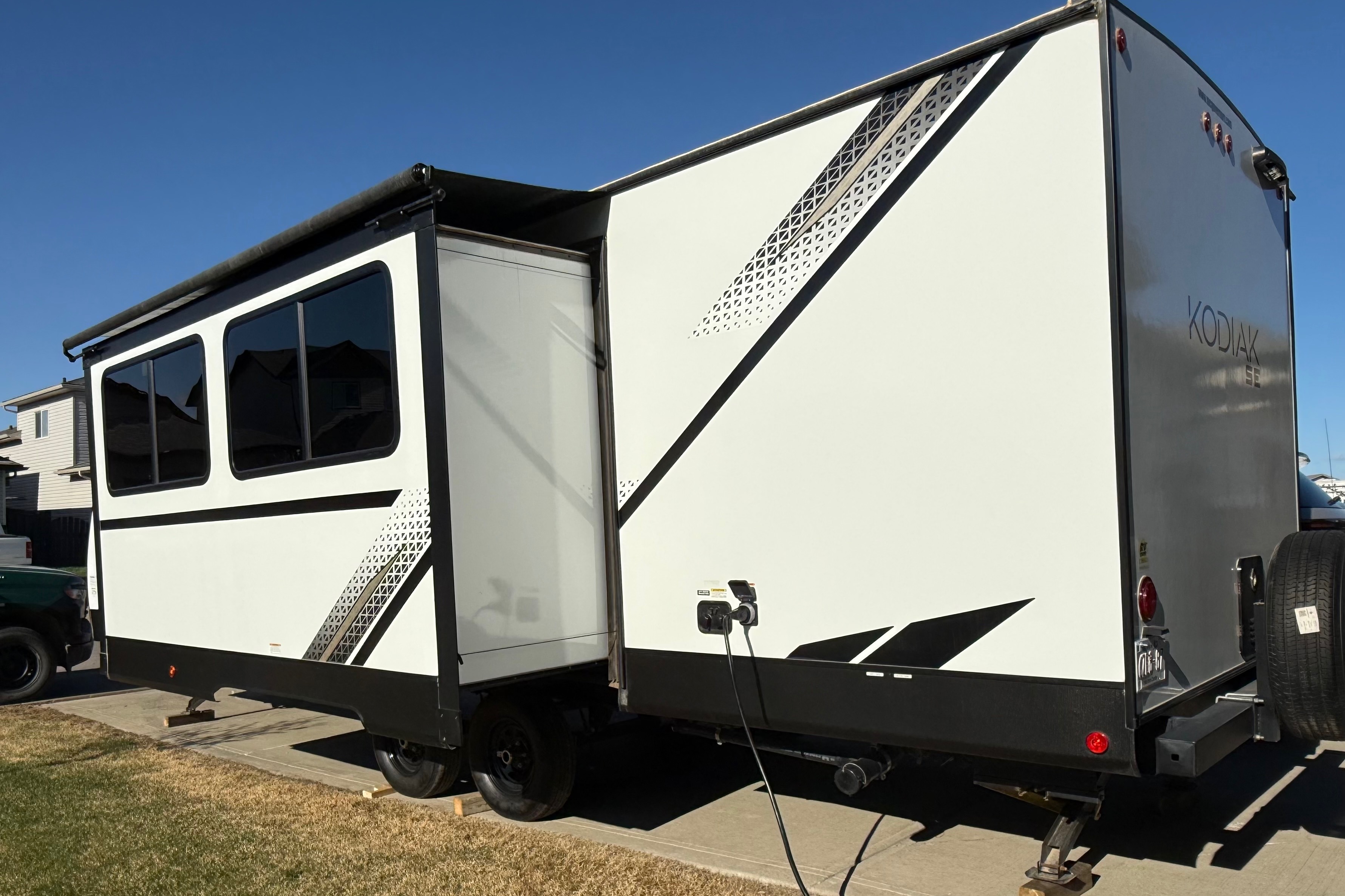 Krista's Dutchmen Kodiak 27SBH Travel Trailer
