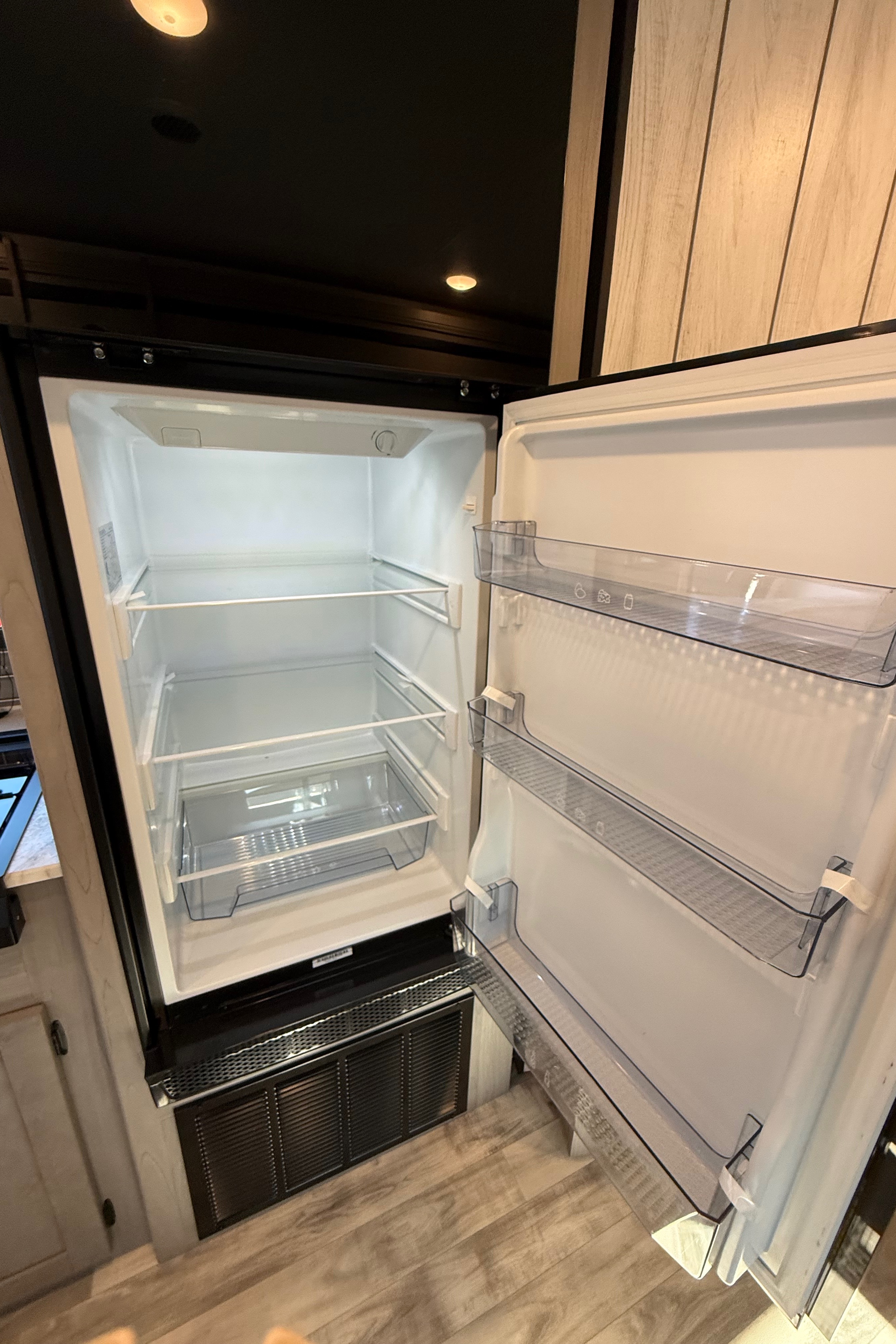 Krista's Dutchmen Kodiak 27SBH Travel Trailer