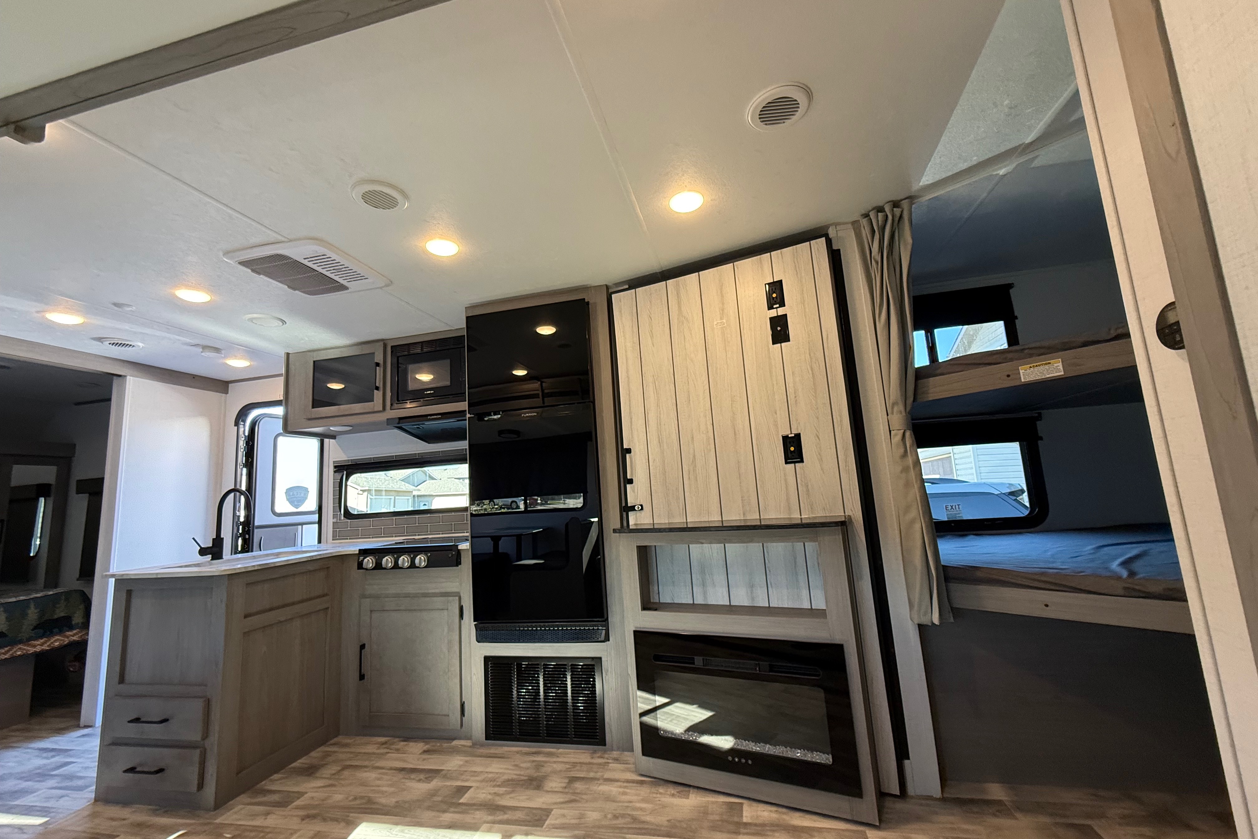 Krista's Dutchmen Kodiak 27SBH Travel Trailer