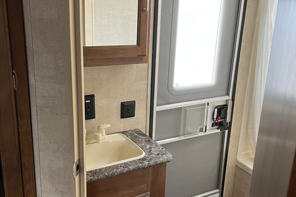 Springdale 282bh Travel Trailer