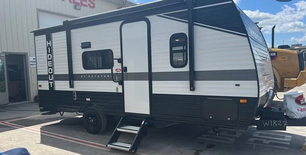 Horton’s Keystone Hideout Travel Trailer
