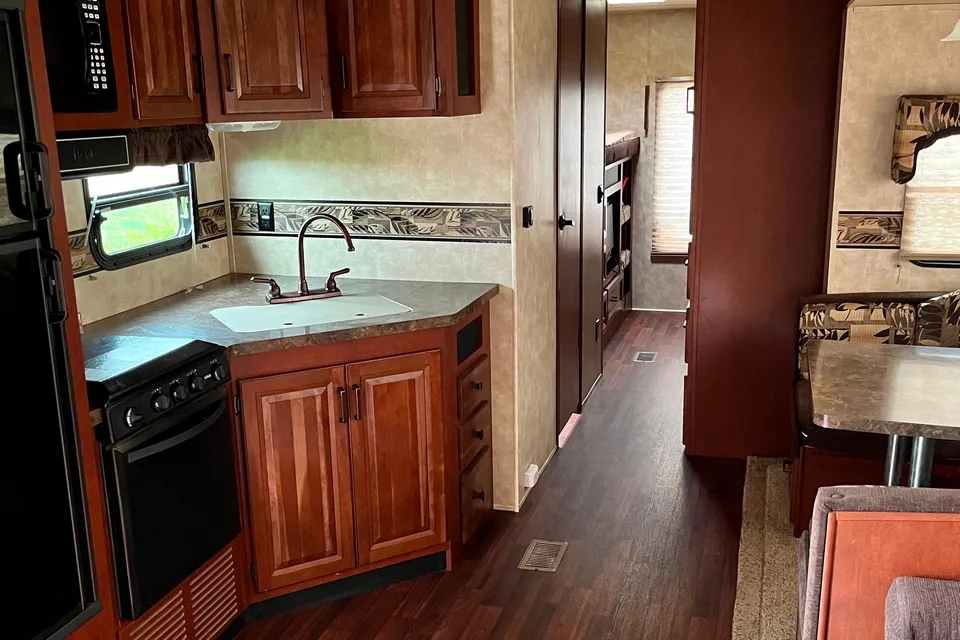 Dennis's Keystone Sandpiper Travel Trailer