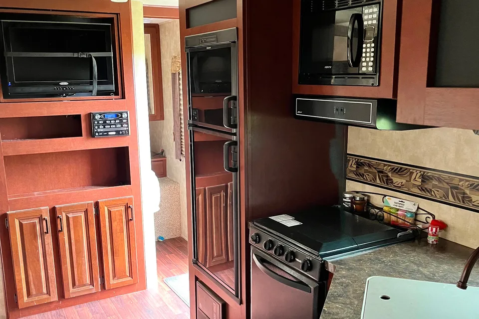 Dennis's Keystone Sandpiper Travel Trailer