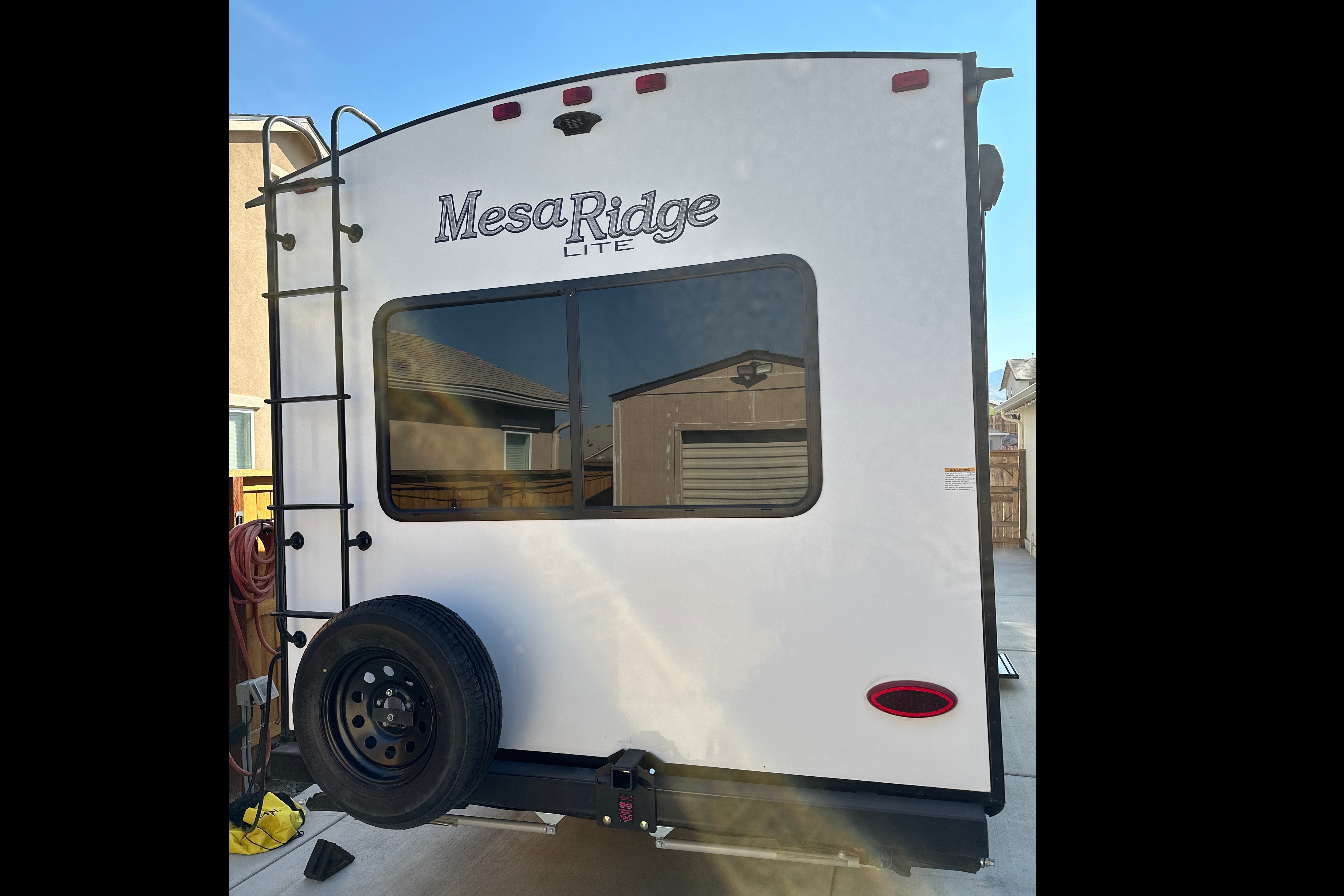 Wanderer’s Wagon Mesa Ridge LTE 27'
