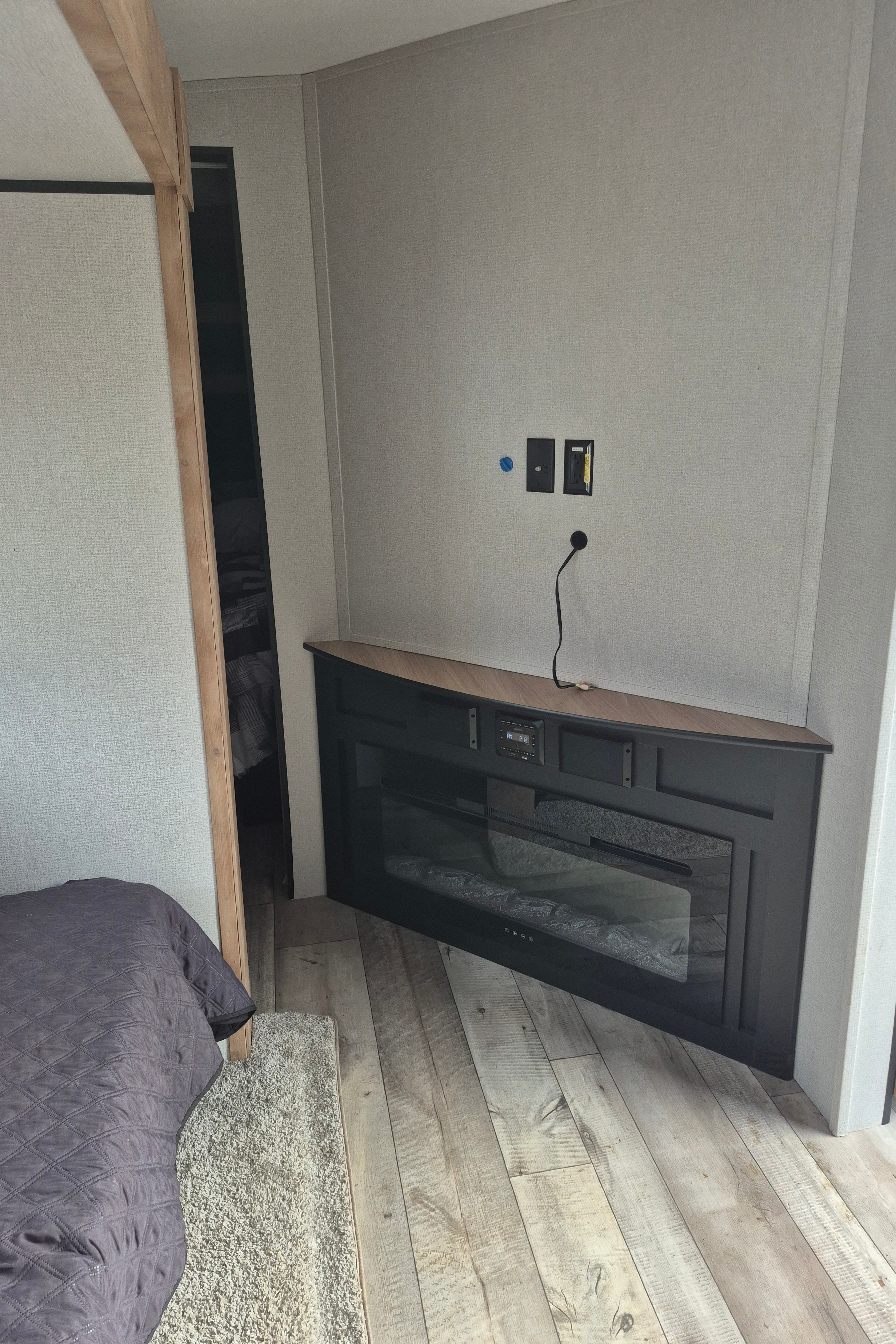 THE BIG BEAUTY Keystone Springdale Travel Trailer