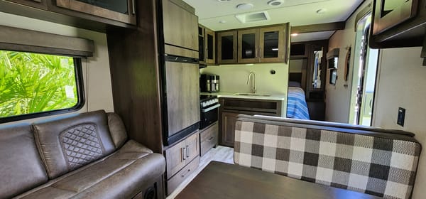 Grand Design Transcend Bunkhouse