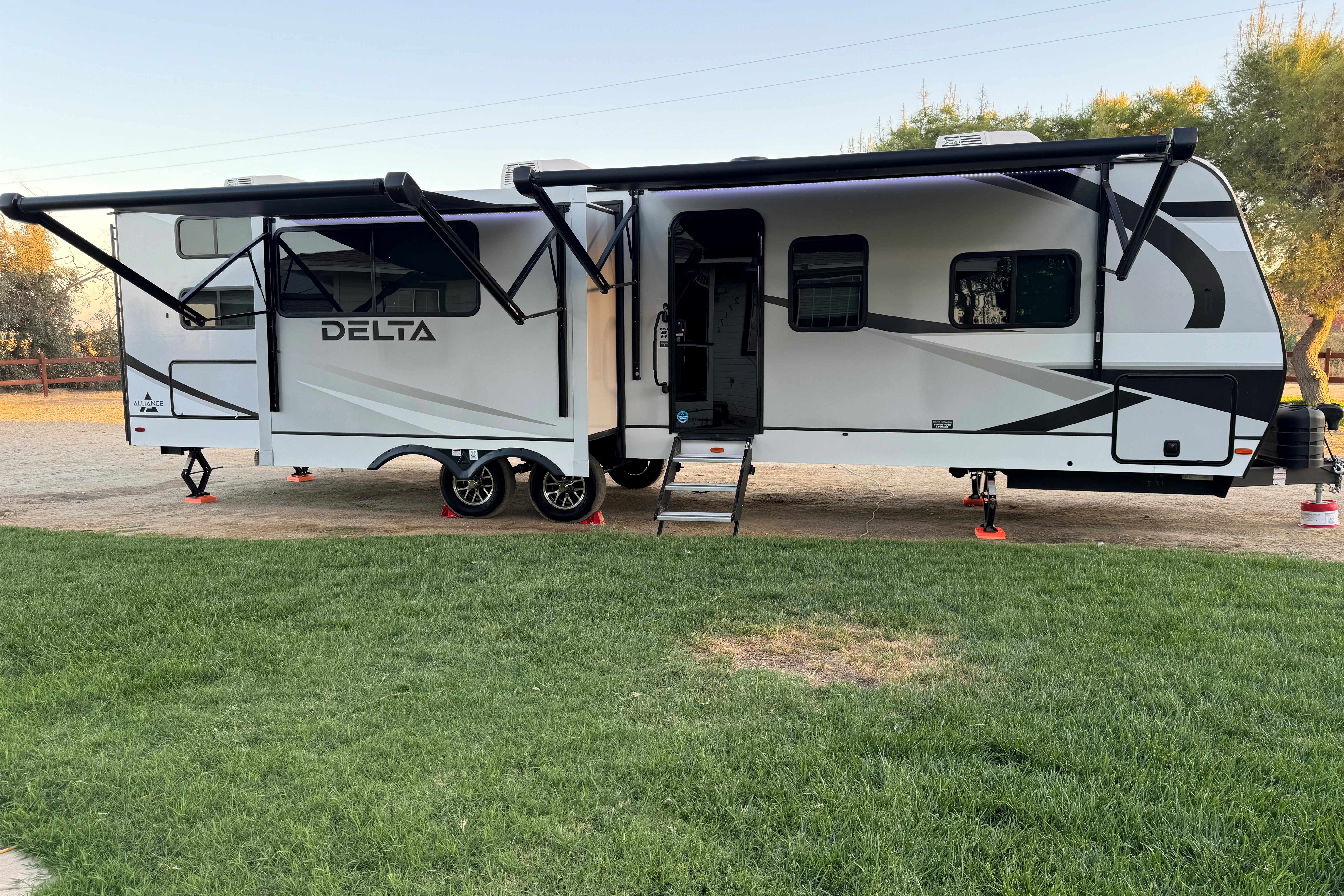 2025 Alliance RV Delta Travel Trailer