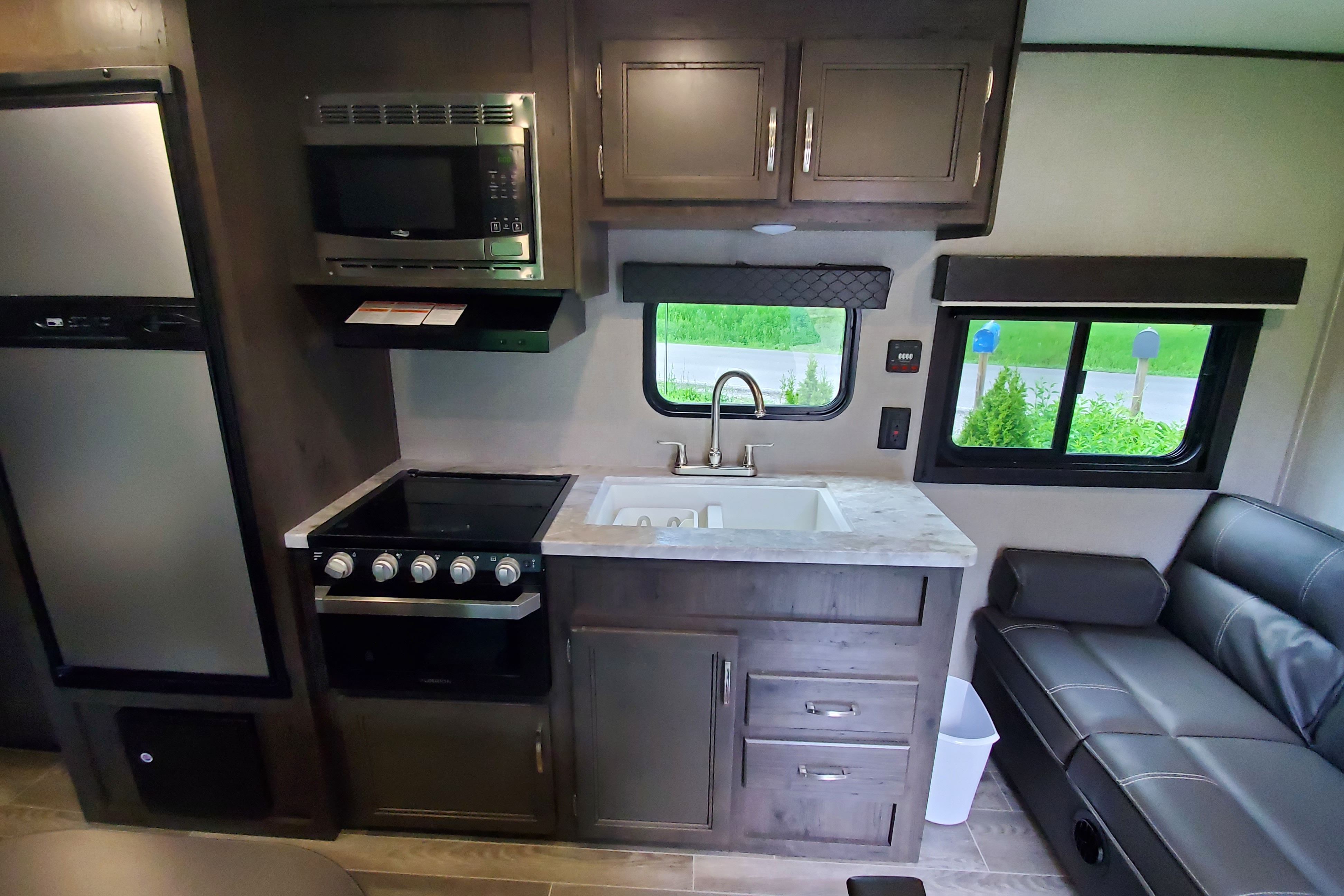 Tom's Jayco Jay Flight SLX 8 Travel Trailer
