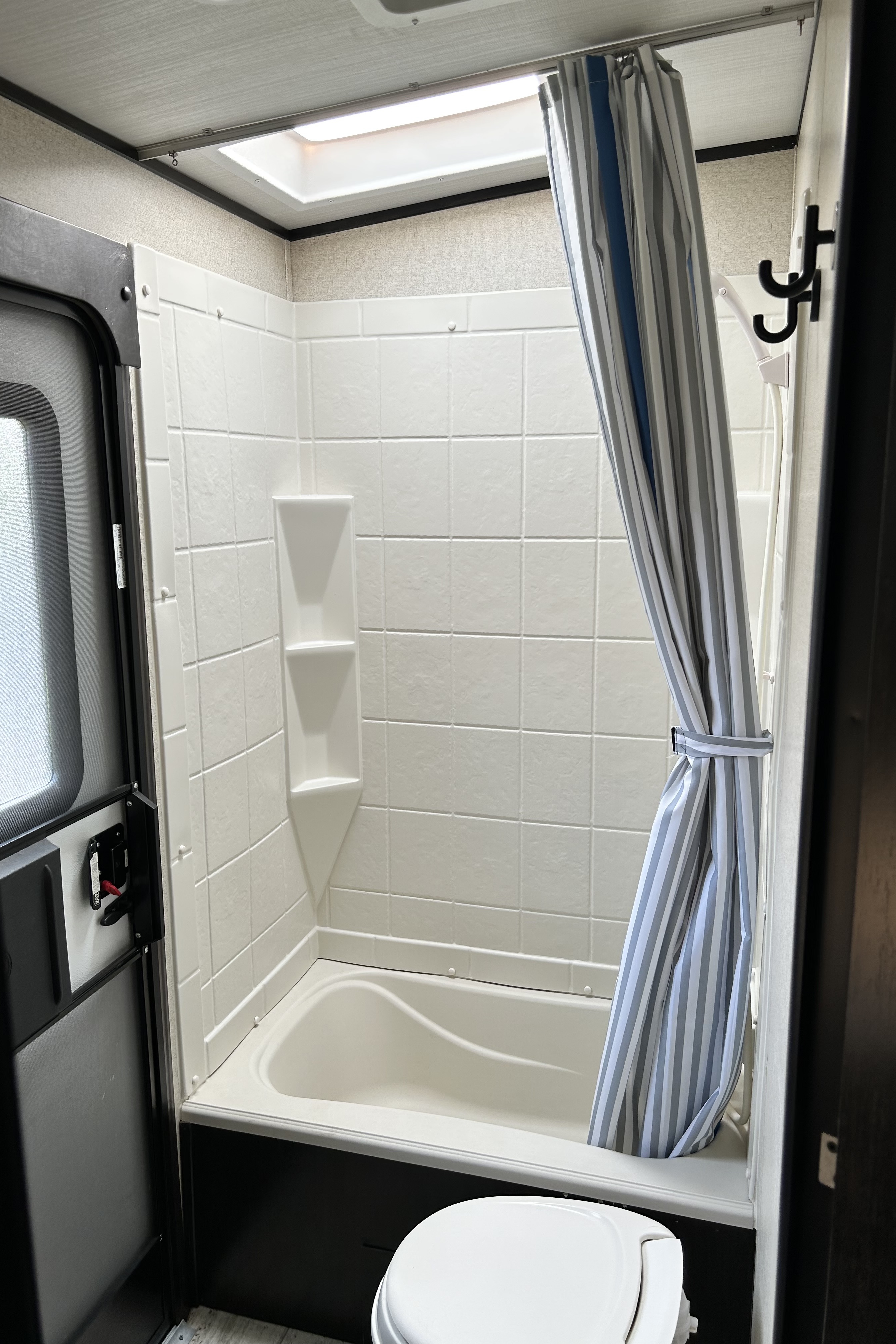 annken's Coachmen Northern Spirit Ulta Light RV care proof Travel Trailer