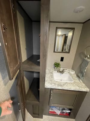 DREAM VACATION HOME ON WHEELS EVEN OFF GRID, LOW PROFILE FOR EASIER TOWING