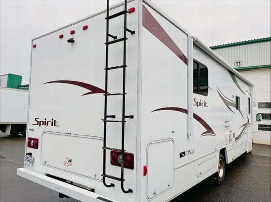 Annie's winnebago Itaska Spirit Class C