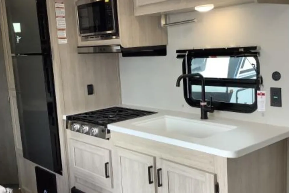 Catalina 211HB