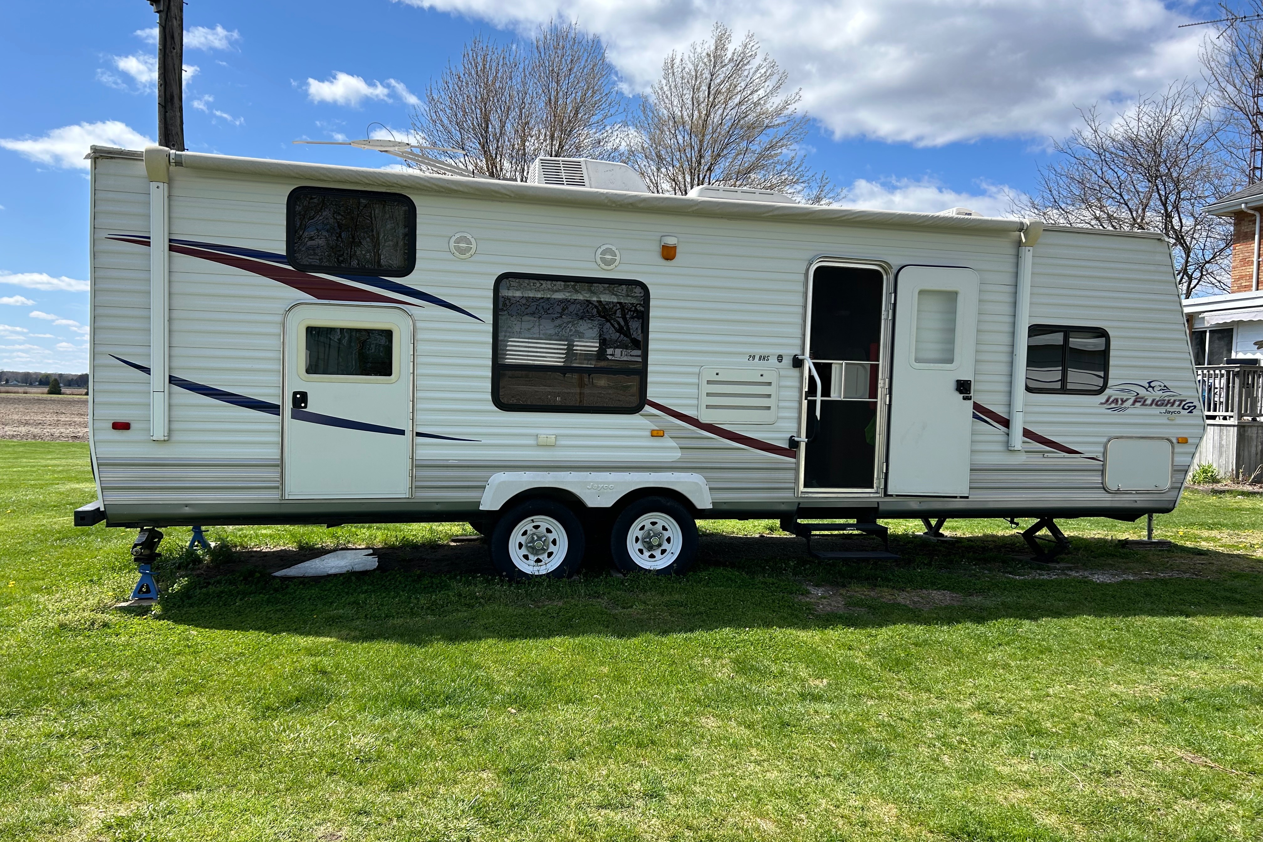 Nicole's Jayco G2 Travel Trailer
