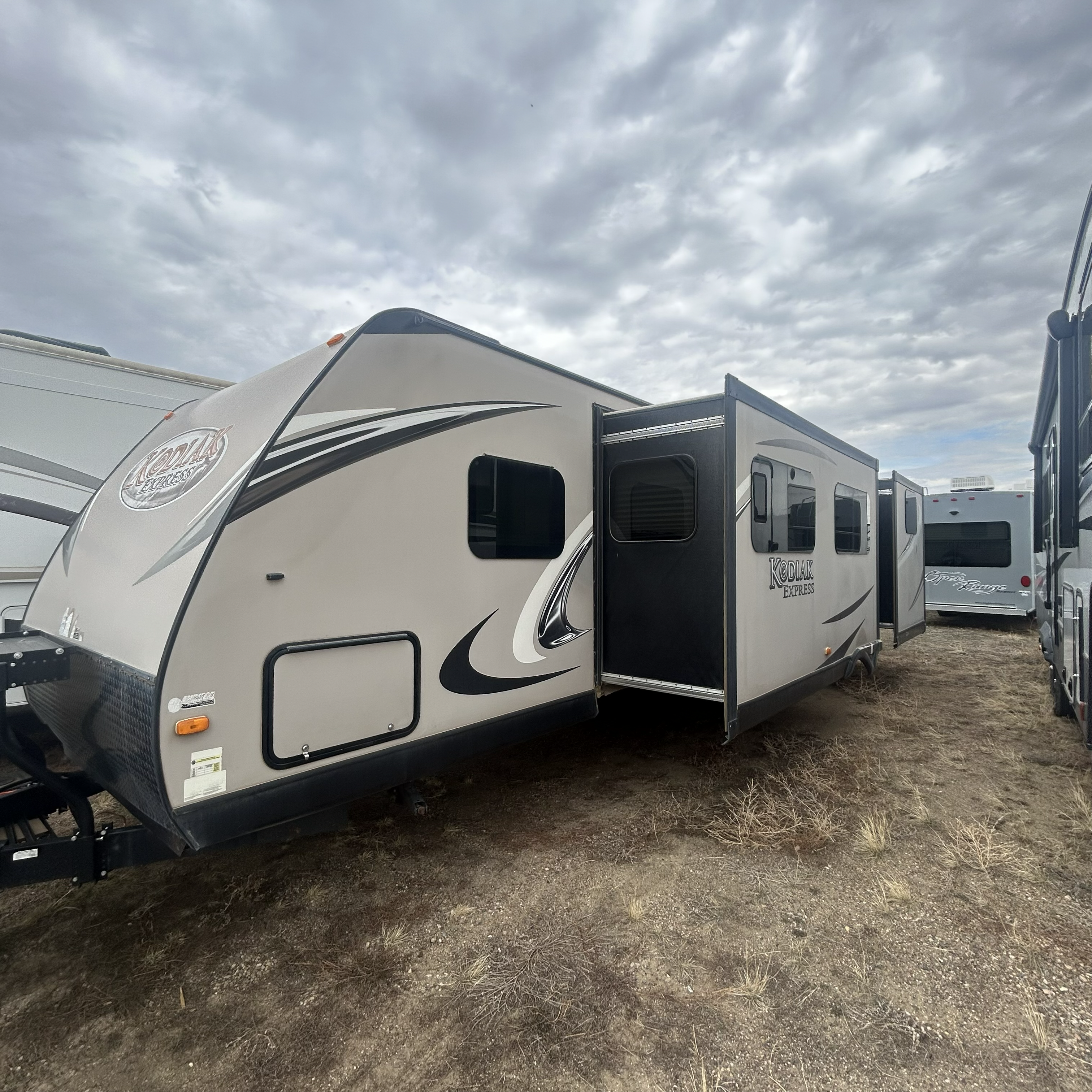 Ken's Kozy Kodiak Express 299BHSL Travel Trailer
