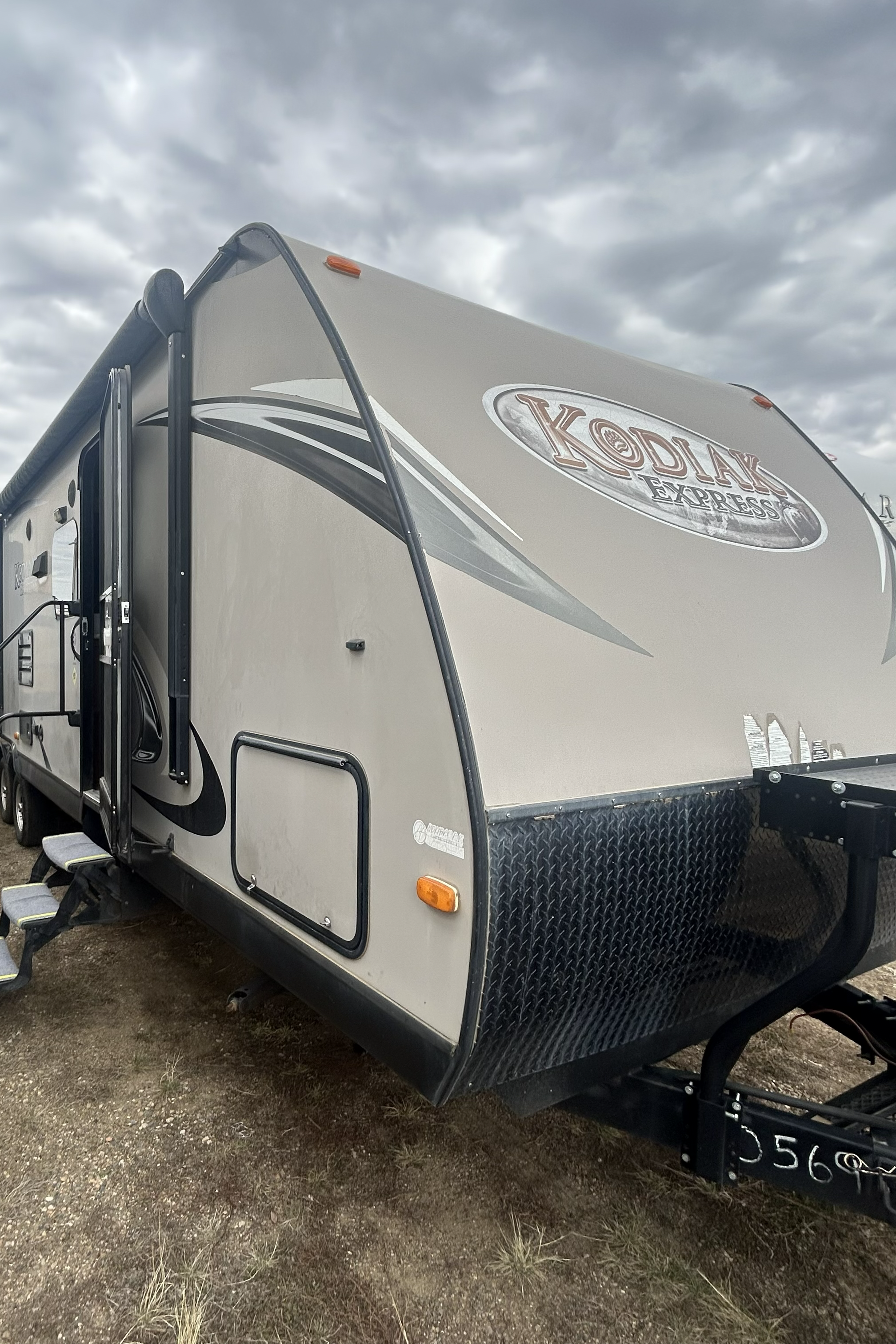 Ken's Kozy Kodiak Express 299BHSL Travel Trailer