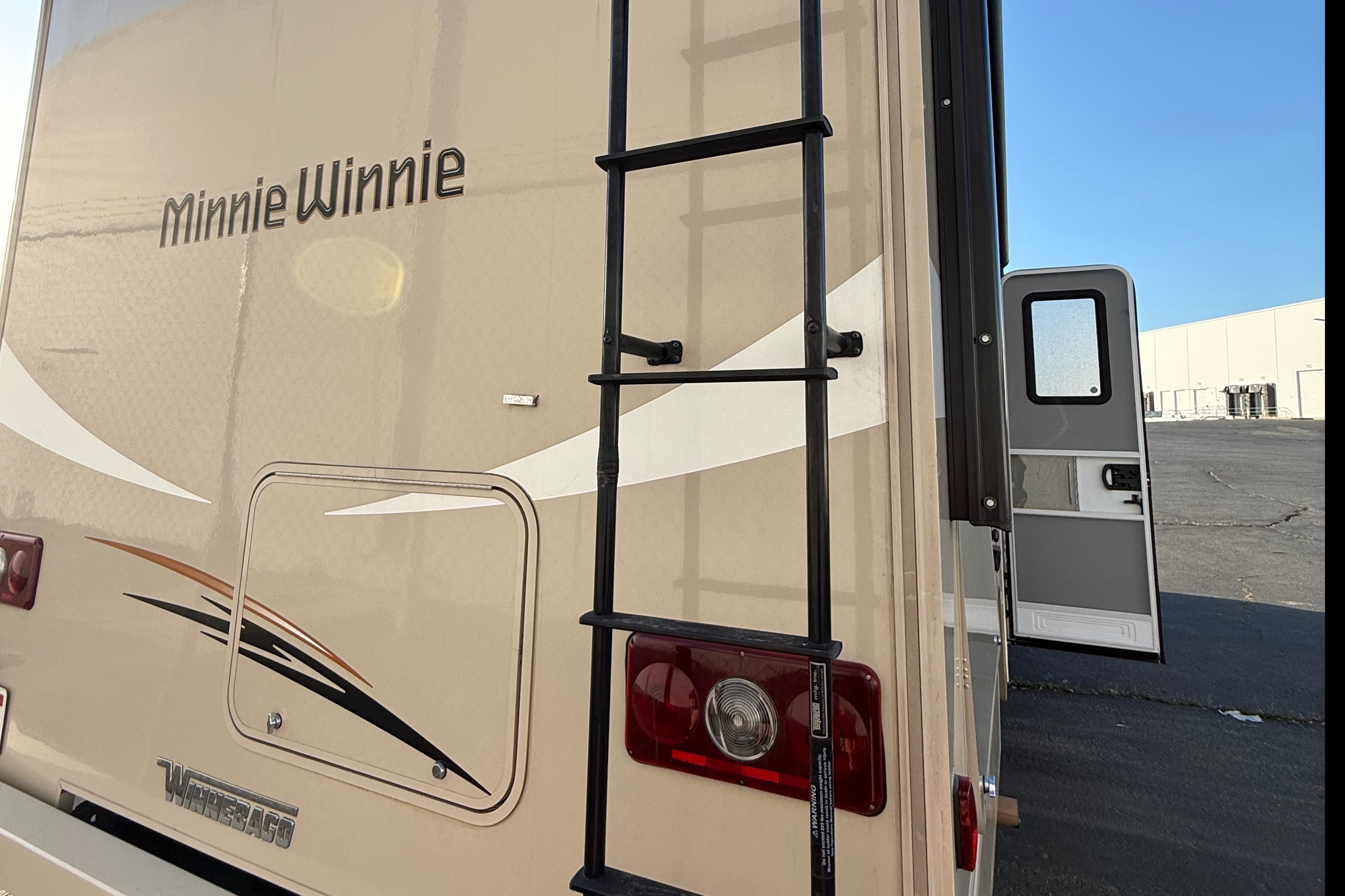 Winnebago Minnie Winnie Class C