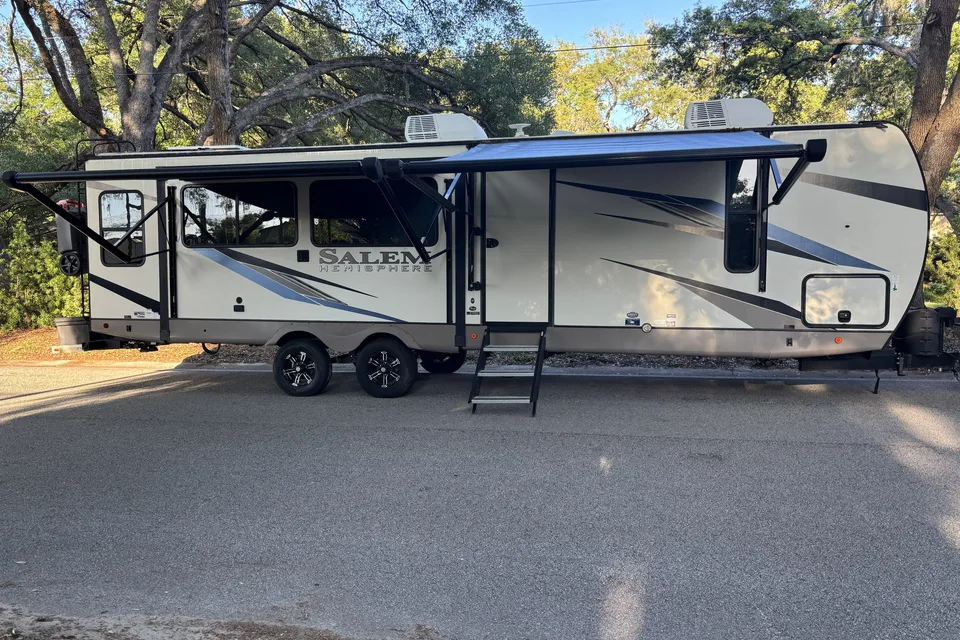 "Acosta" 2022 Forest River Salem Hemisphere - Great for Entertaining Sleeps 4