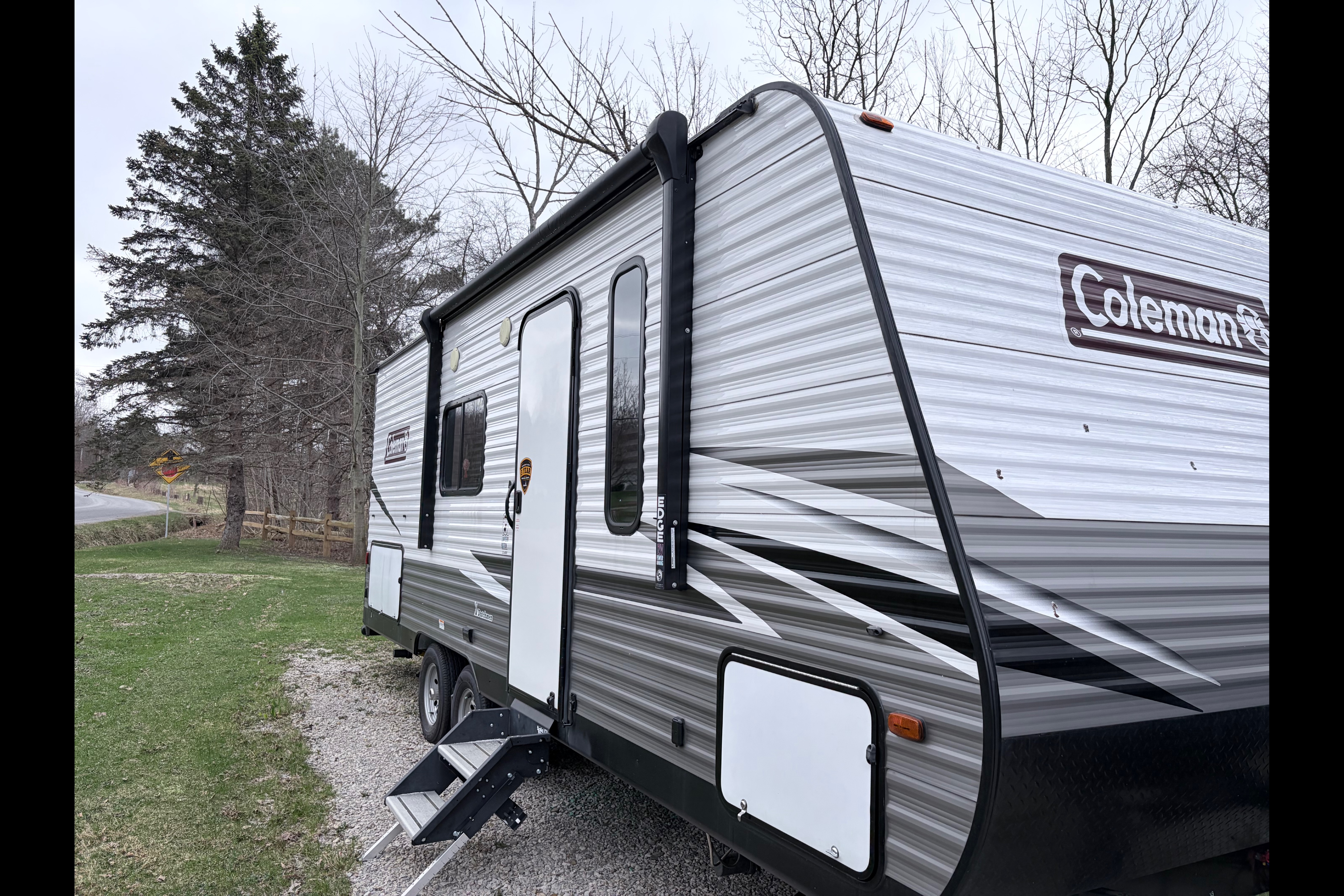 Clarkie & O’s Coleman 214Bh Travel Trailer