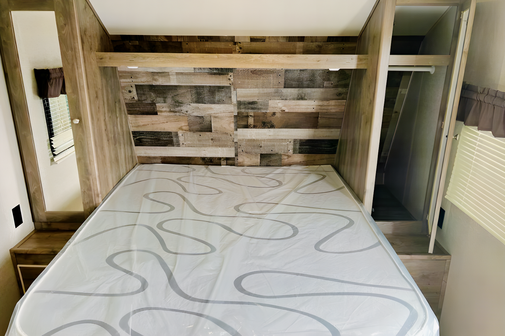 Brandon's Dutchmen Aspen Trail LE 1800RB Travel Trailer
