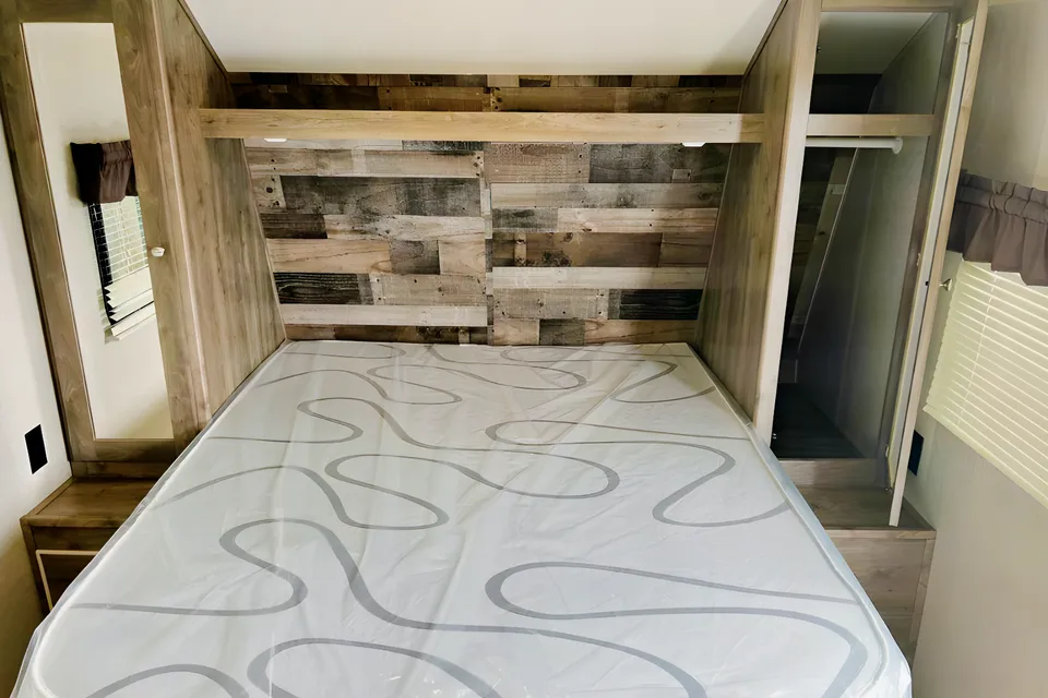 Brandon's Dutchmen Aspen Trail LE 1800RB Travel Trailer