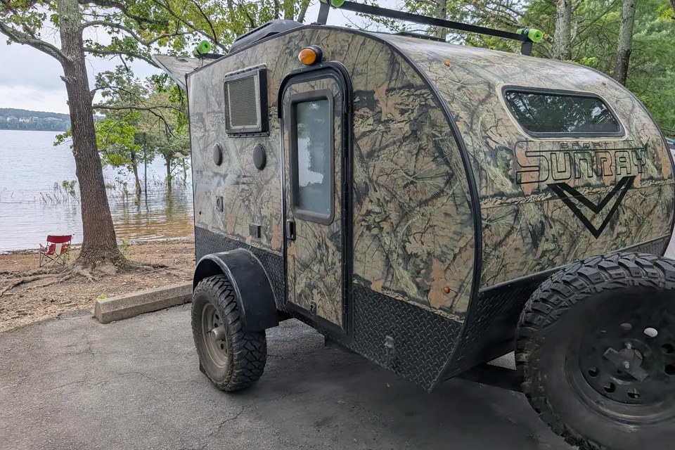 Michael's Sunset Park RV Sunray 109 Micro Trailer