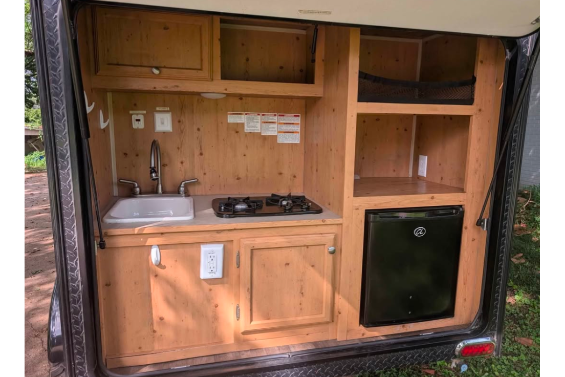 Michael's Sunset Park RV Sunray 109 Micro Trailer