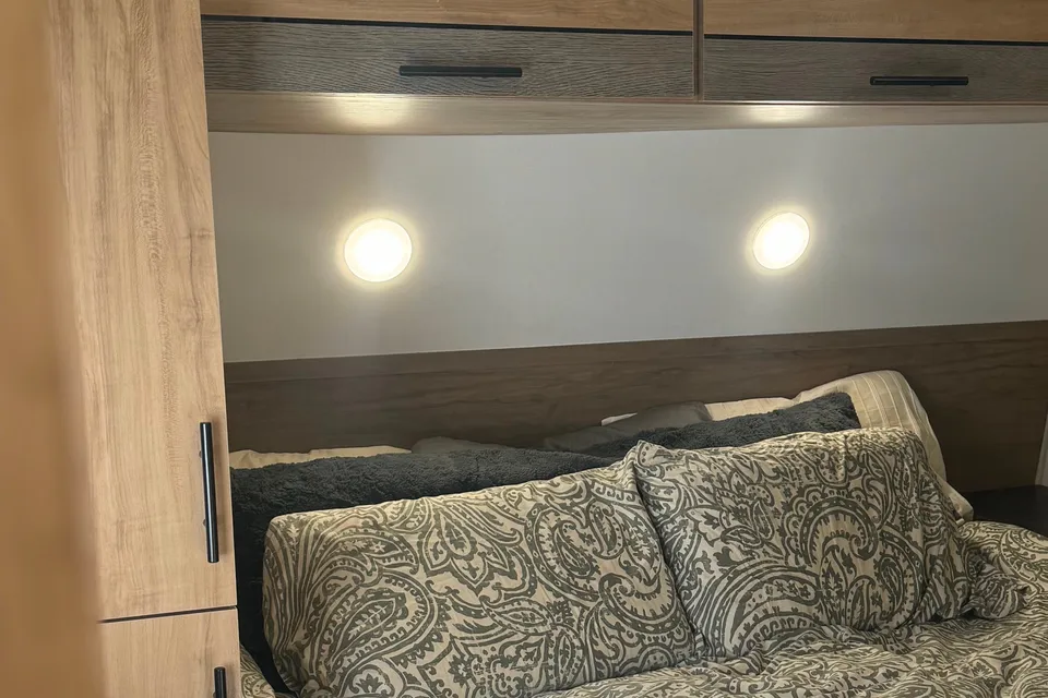 2025 Travel Trailer Ultimate Getaway King Bed