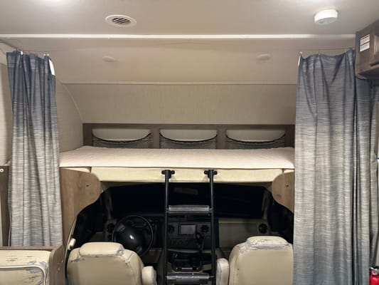 JJ’s Jayco RedHawk Class C