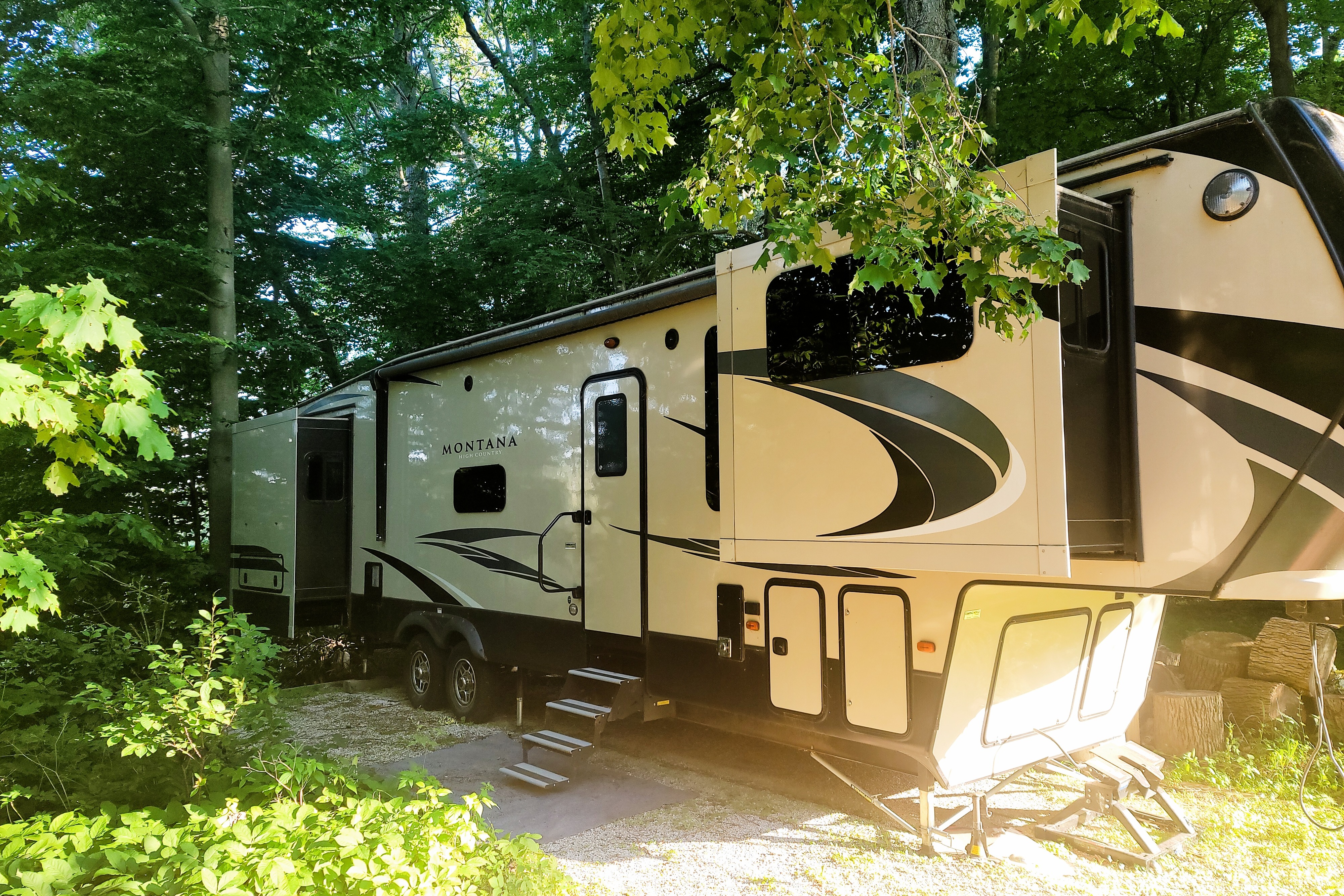 The Gypsea - Keystone Montana High Country 375FL Fifth Wheel