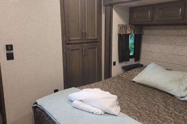 The Gypsea - Keystone Montana High Country 375FL Fifth Wheel